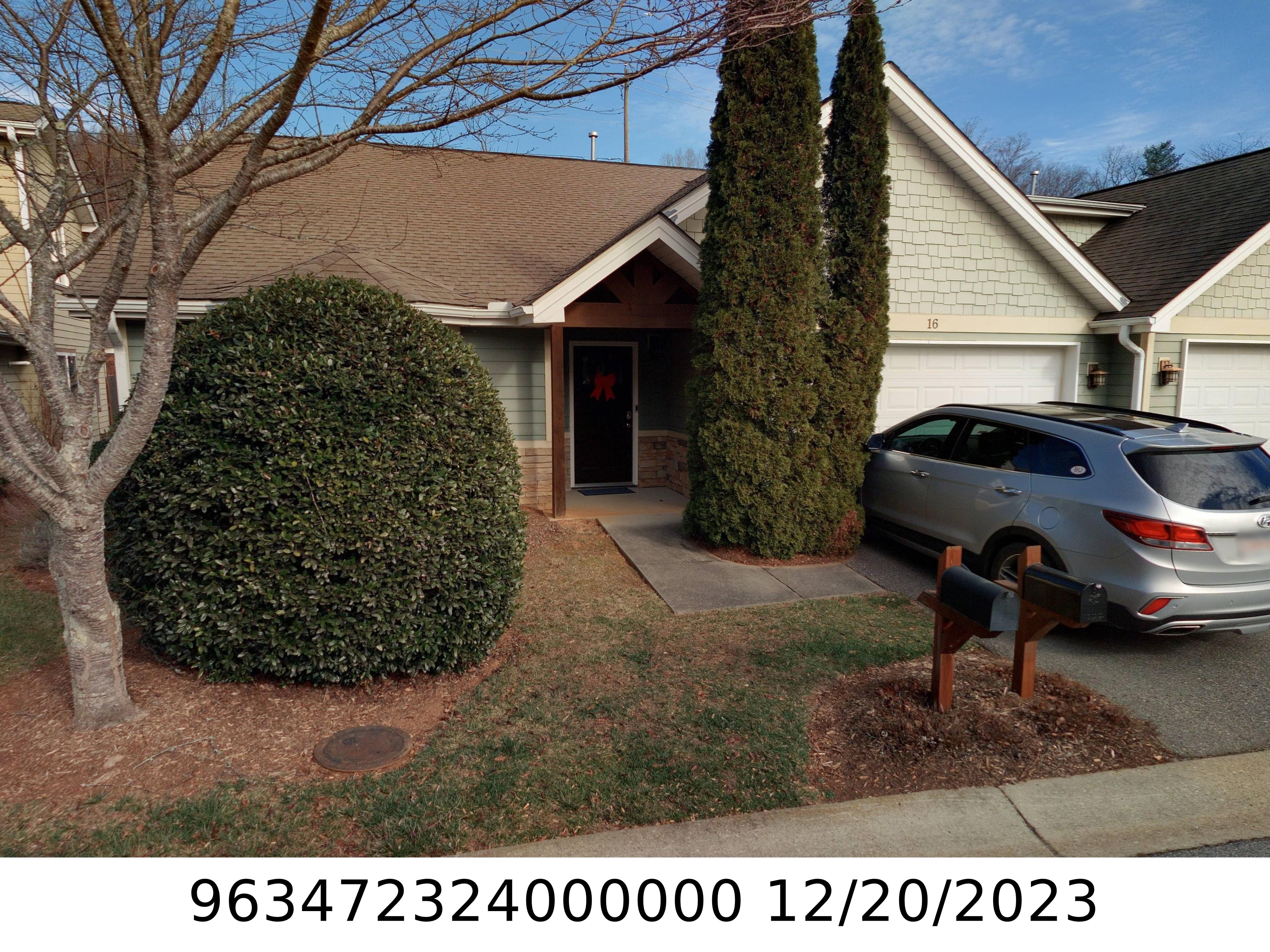 A picture of the property located at 16 KAYLOR DR, ARDEN NC 28704.