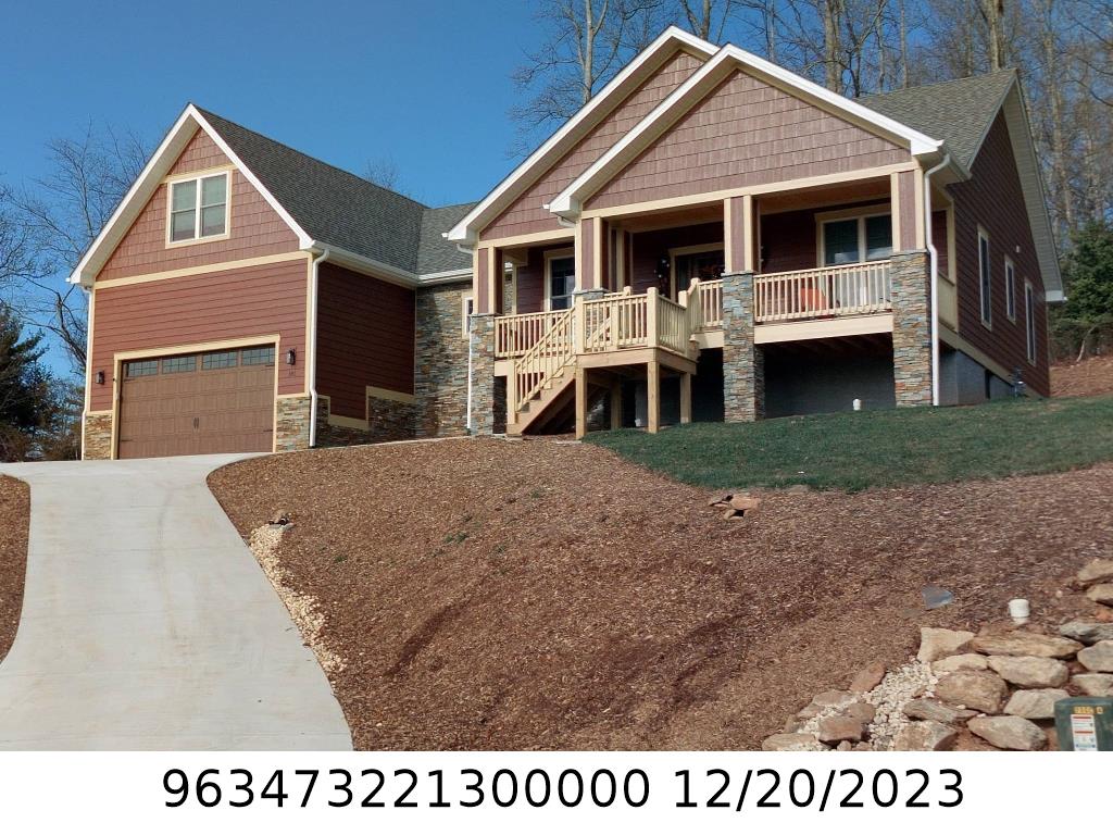 A picture of the property located at 141 MEADOW BREEZE RD, ARDEN NC 28704.