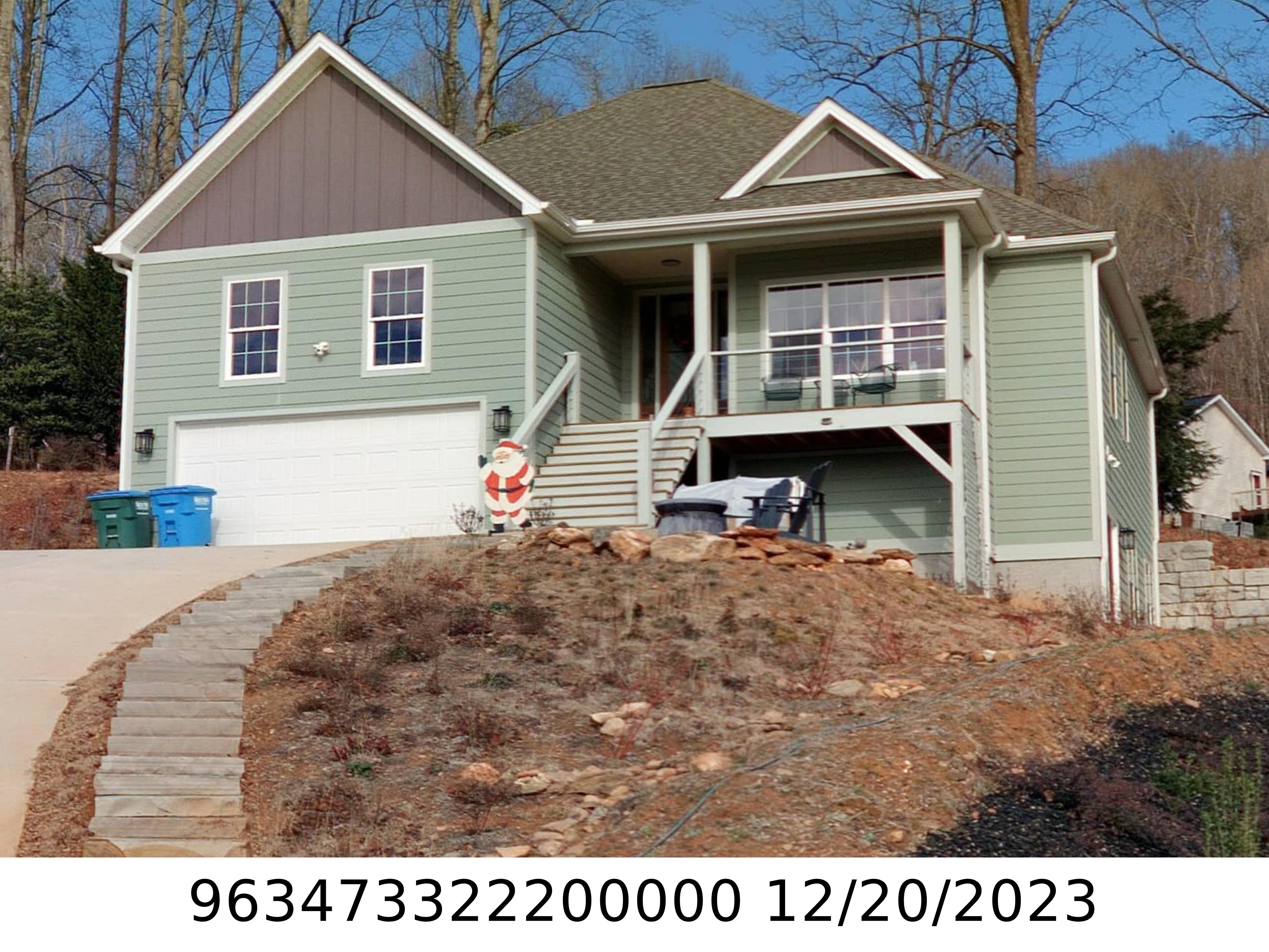 A picture of the property located at 139 MEADOW BREEZE RD, ARDEN NC 28704.