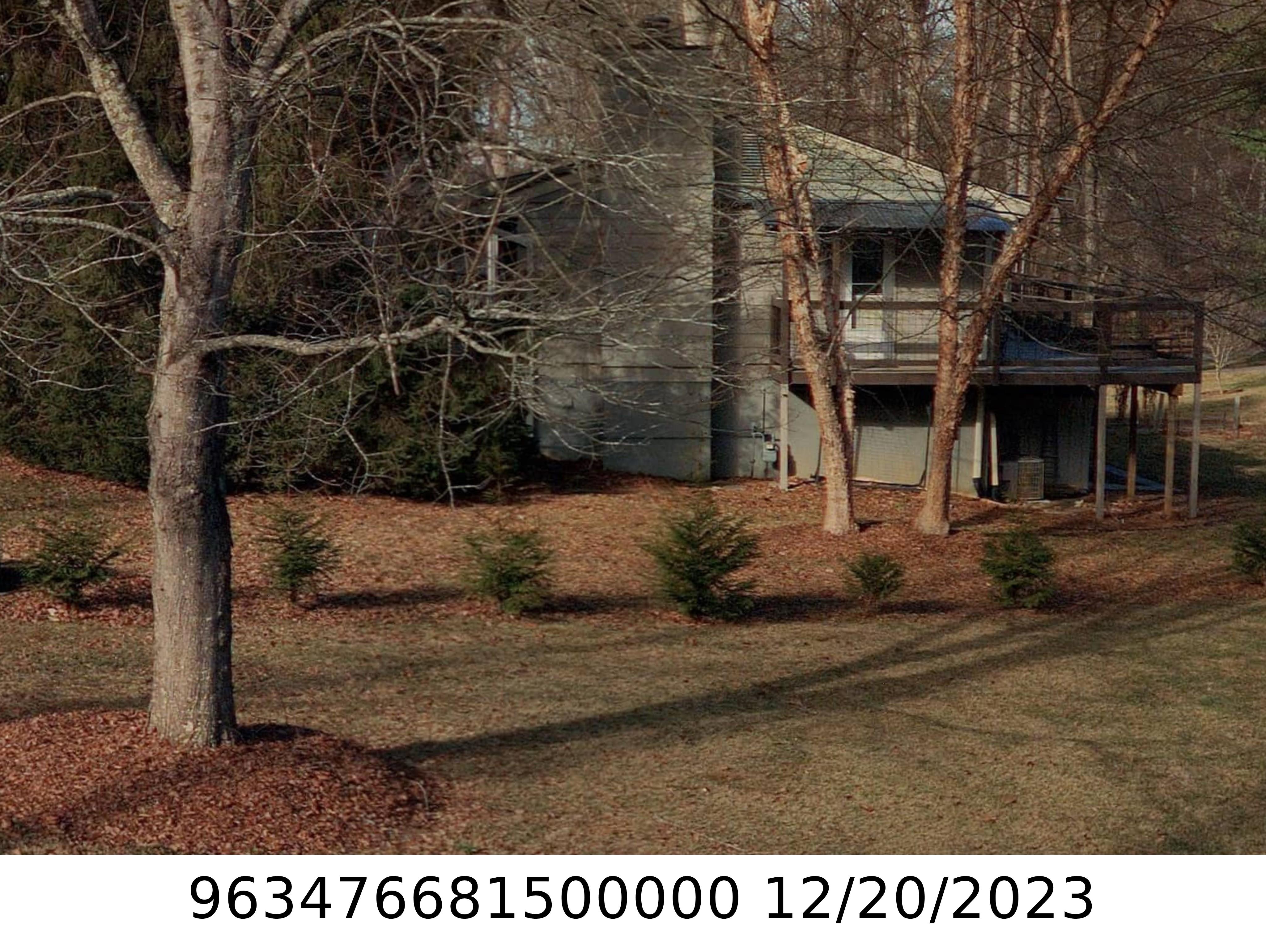 A picture of the property located at 10 SPRING VALLEY DR, ARDEN NC 28704.