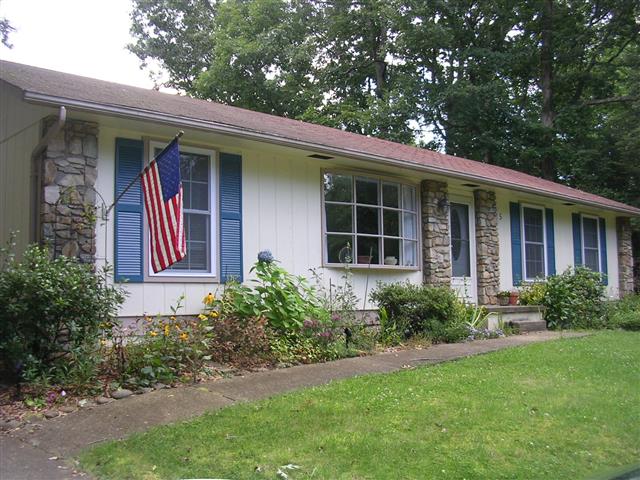 A picture of the property located at 5 SPRING VALLEY DR, ARDEN NC 28704.