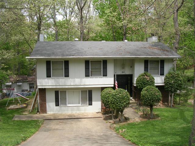 A picture of the property located at 20 SPRING VALLEY DR, ARDEN NC 28704.