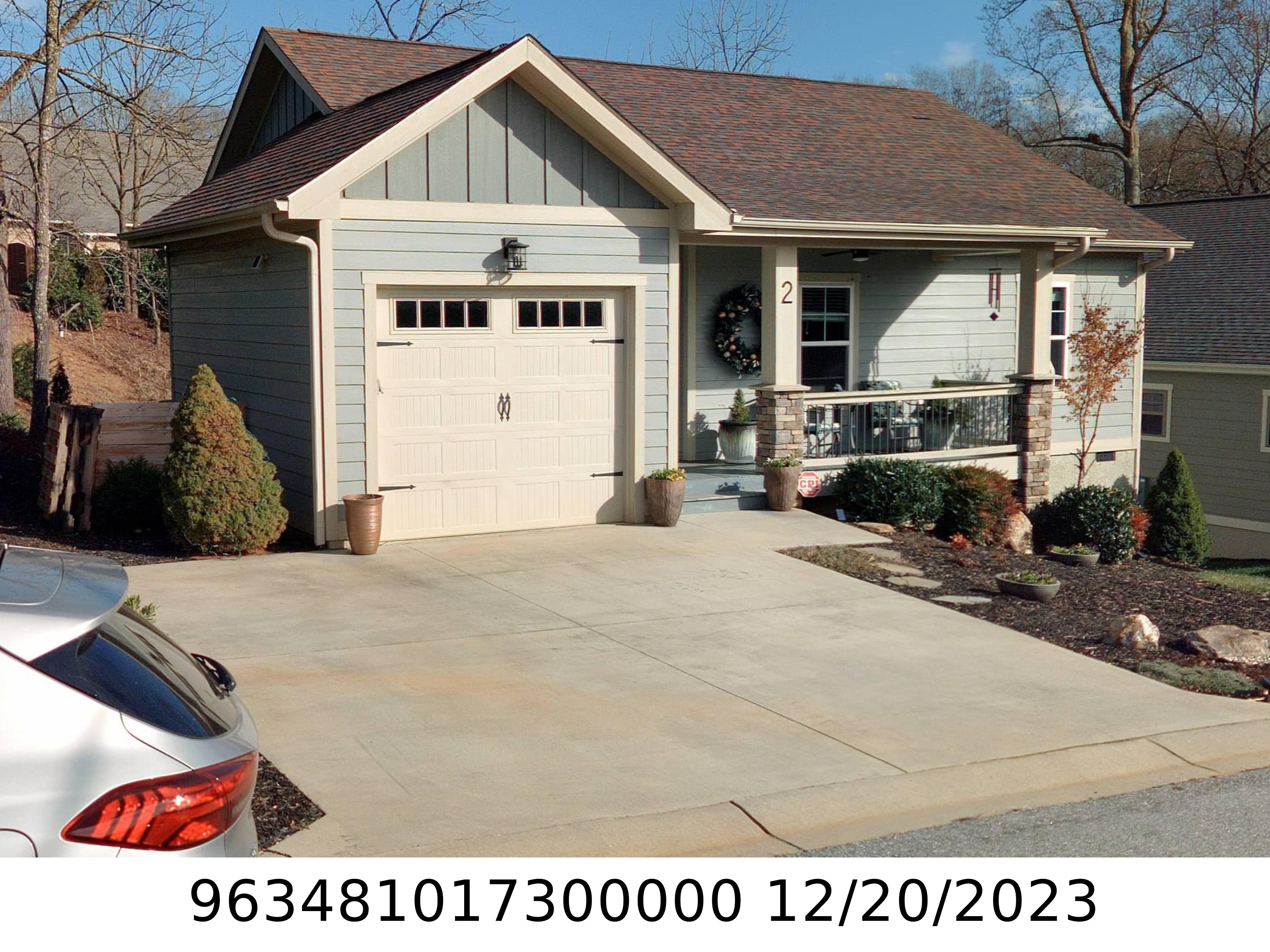 A picture of the property located at 2 ASHER LN, ARDEN NC 28704.