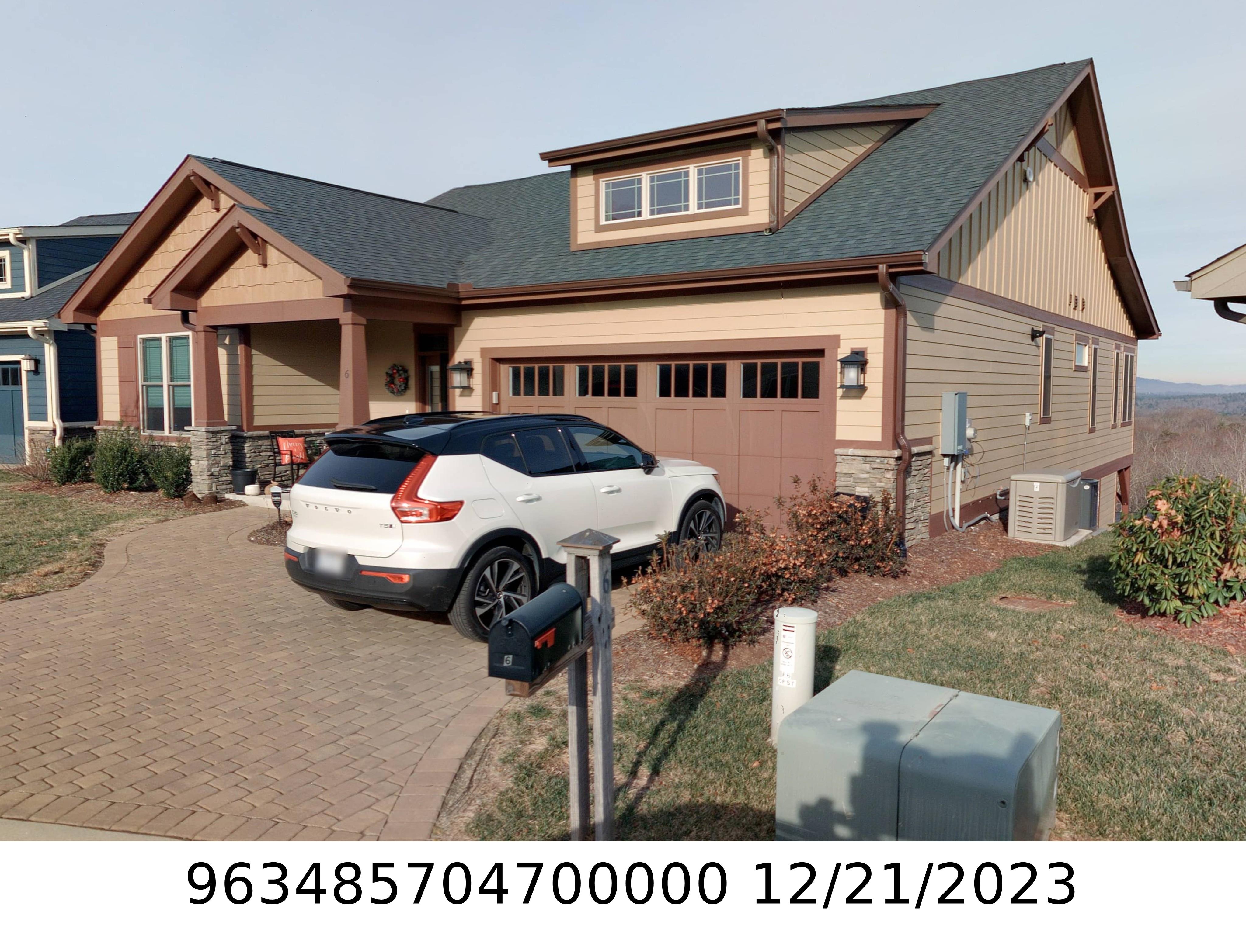 A picture of the property located at 6 PINNACLE CREST CIR, ARDEN NC 28704.