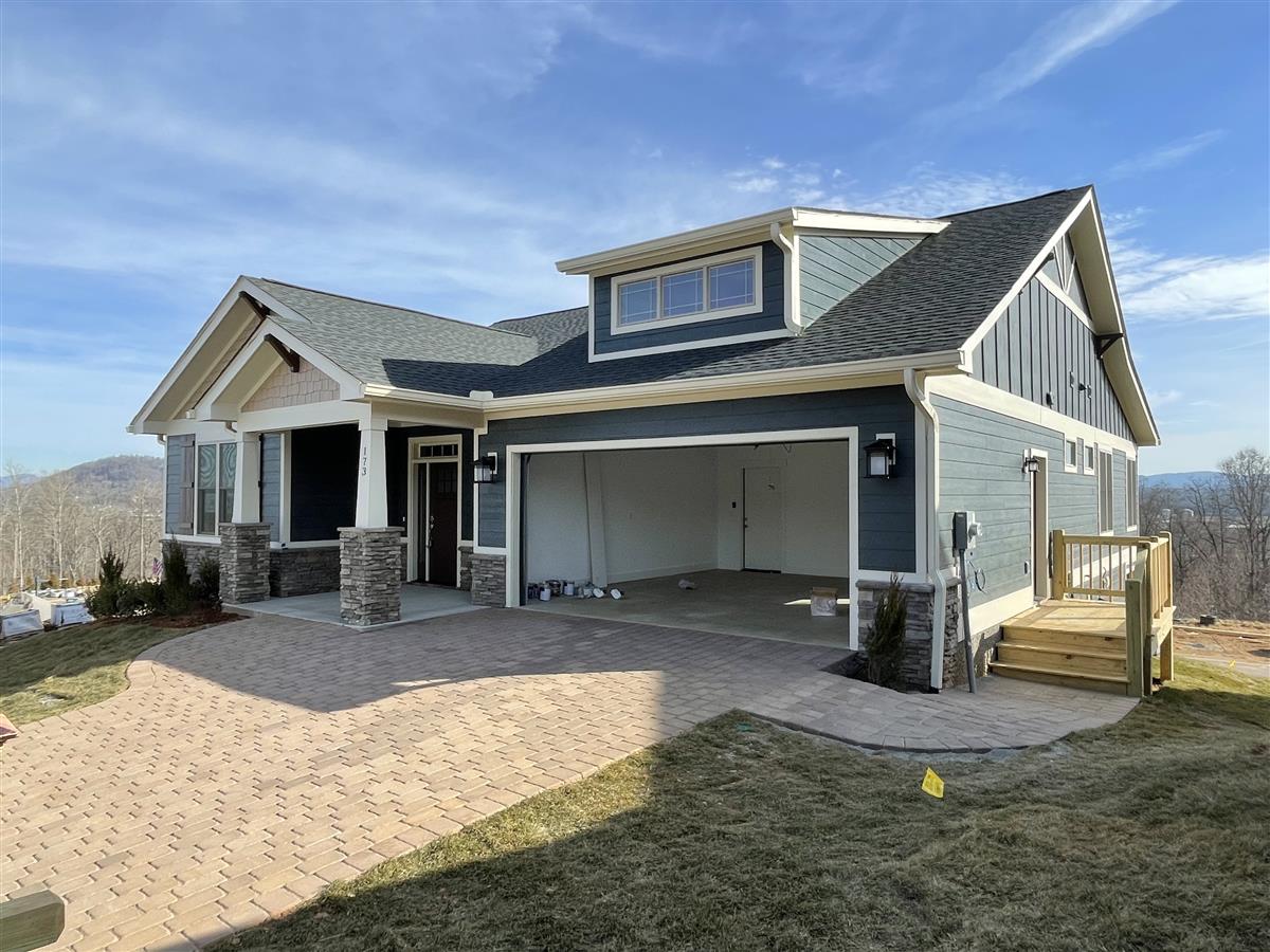 A picture of the property located at 173 WAIGHTSTILL DR, ARDEN NC 28704.