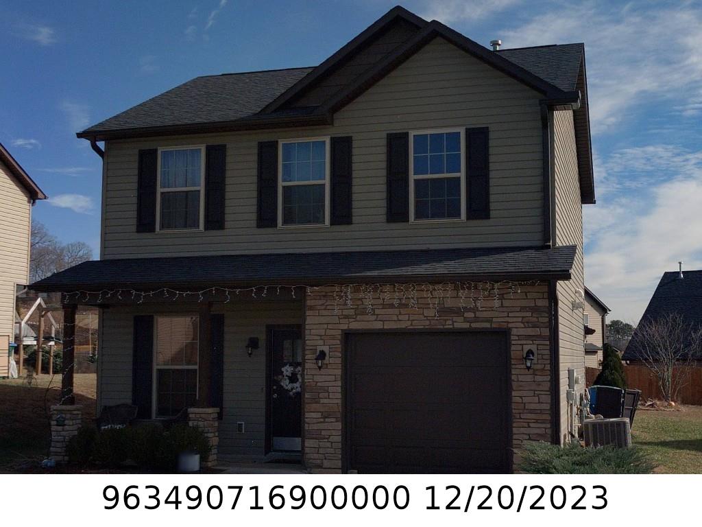 A picture of the property located at 32 MALLARD RUN DR, ARDEN NC 28704.