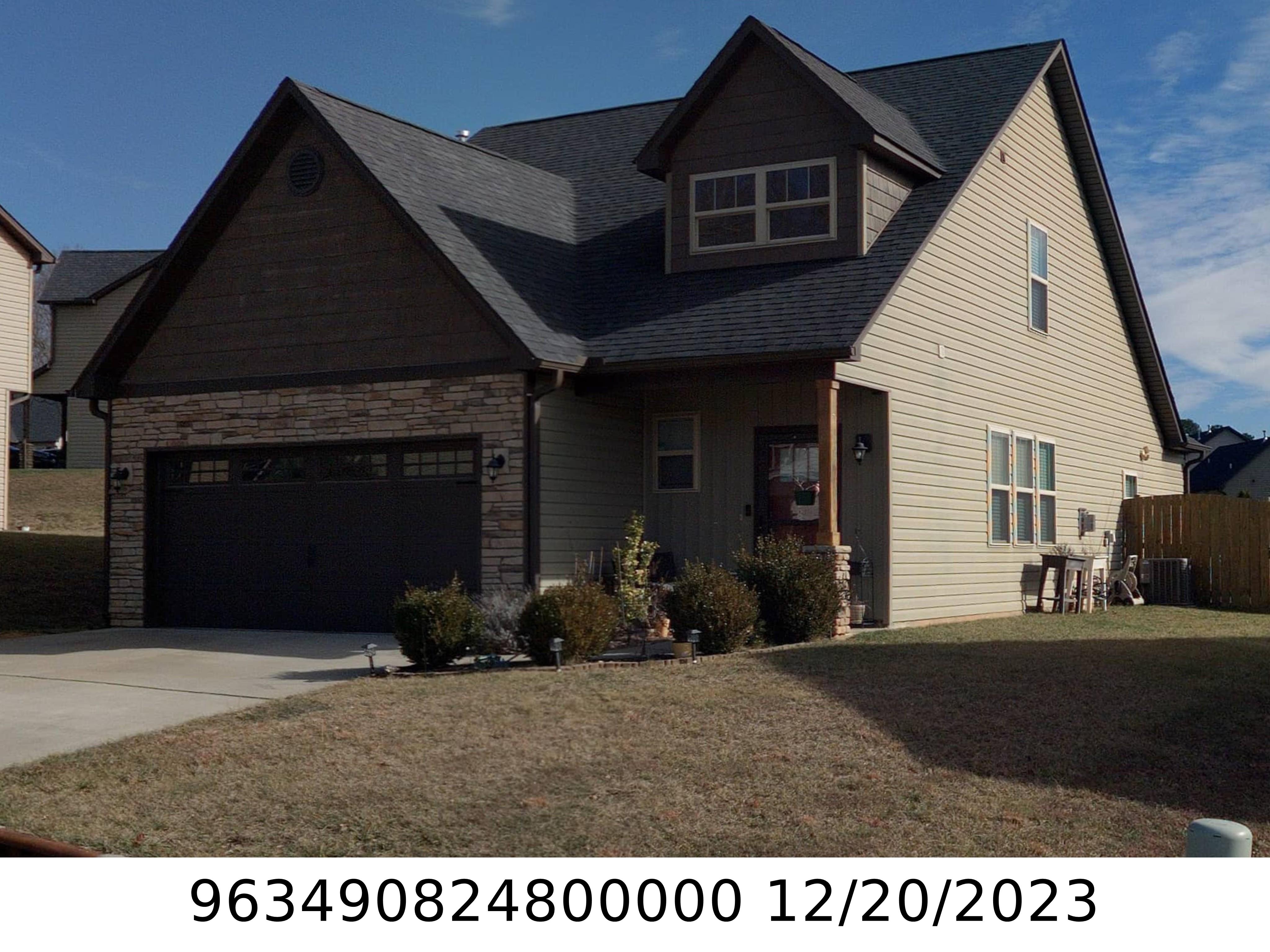 A picture of the property located at 28 MALLARD RUN DR, ARDEN NC 28704.