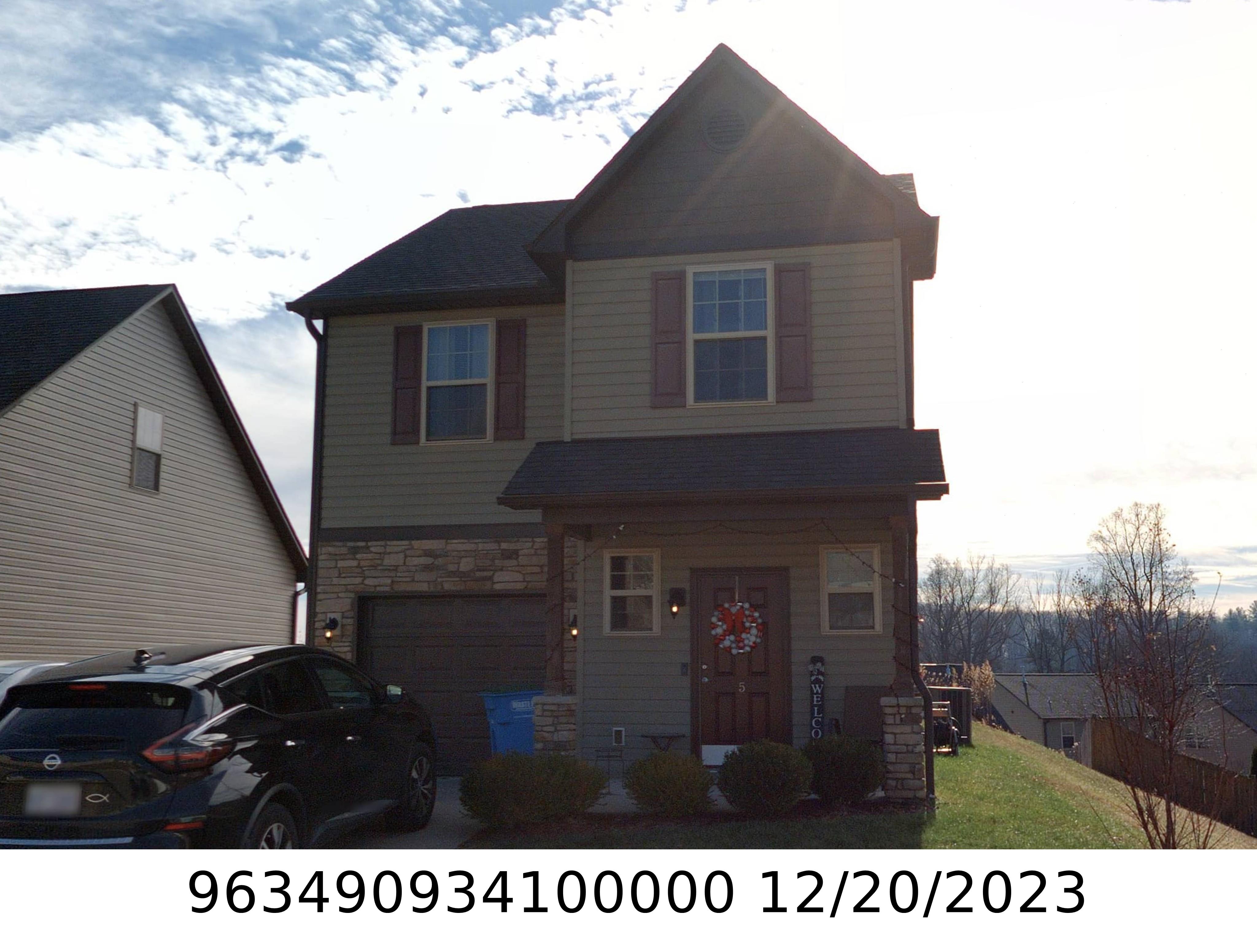 A picture of the property located at 5 WETLAND WAY, ARDEN NC 28704.