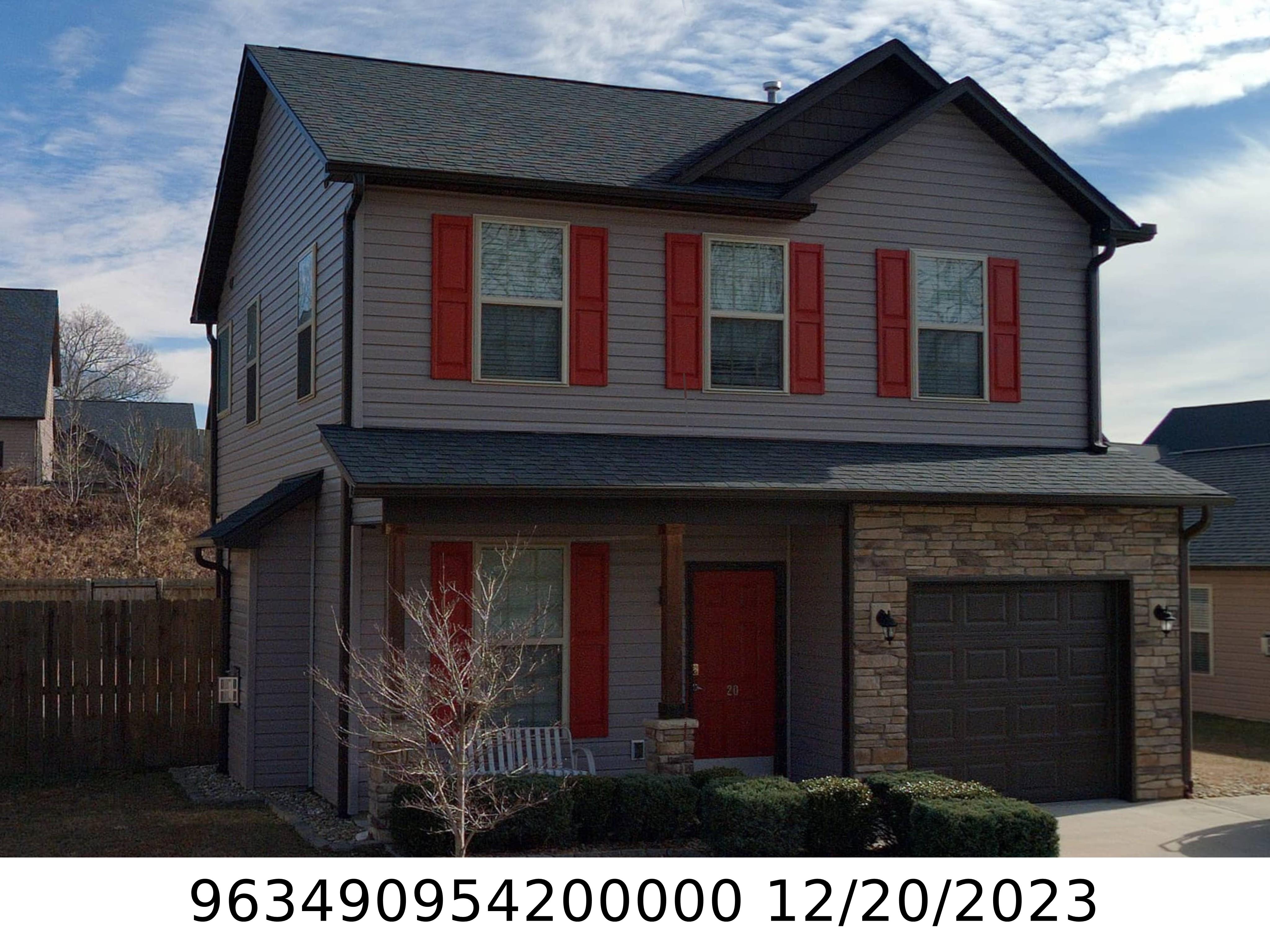 A picture of the property located at 20 MALLARD RUN DR, ARDEN NC 28704.