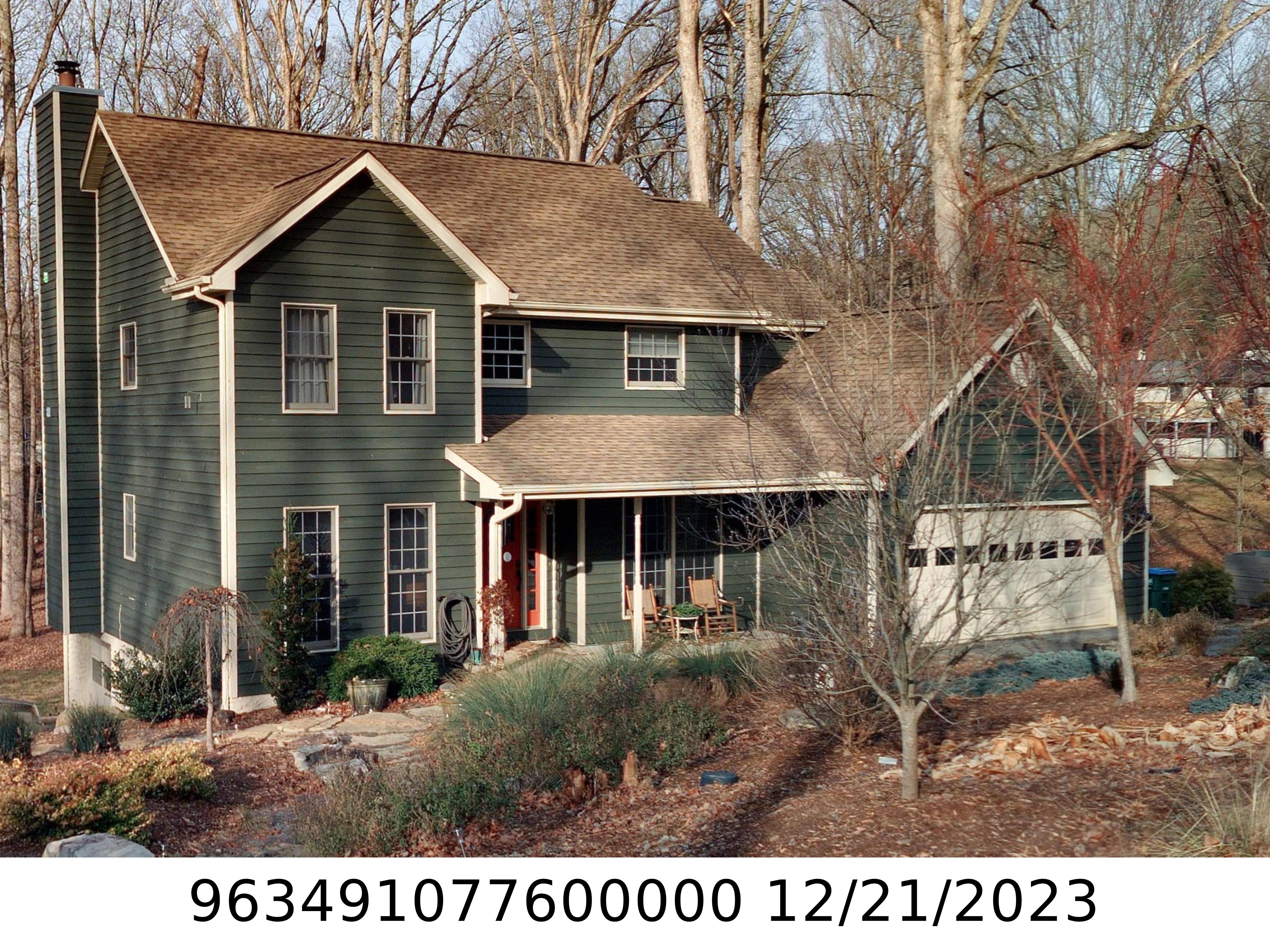 A picture of the property located at 7 ERIKA LN, ARDEN NC 28704.