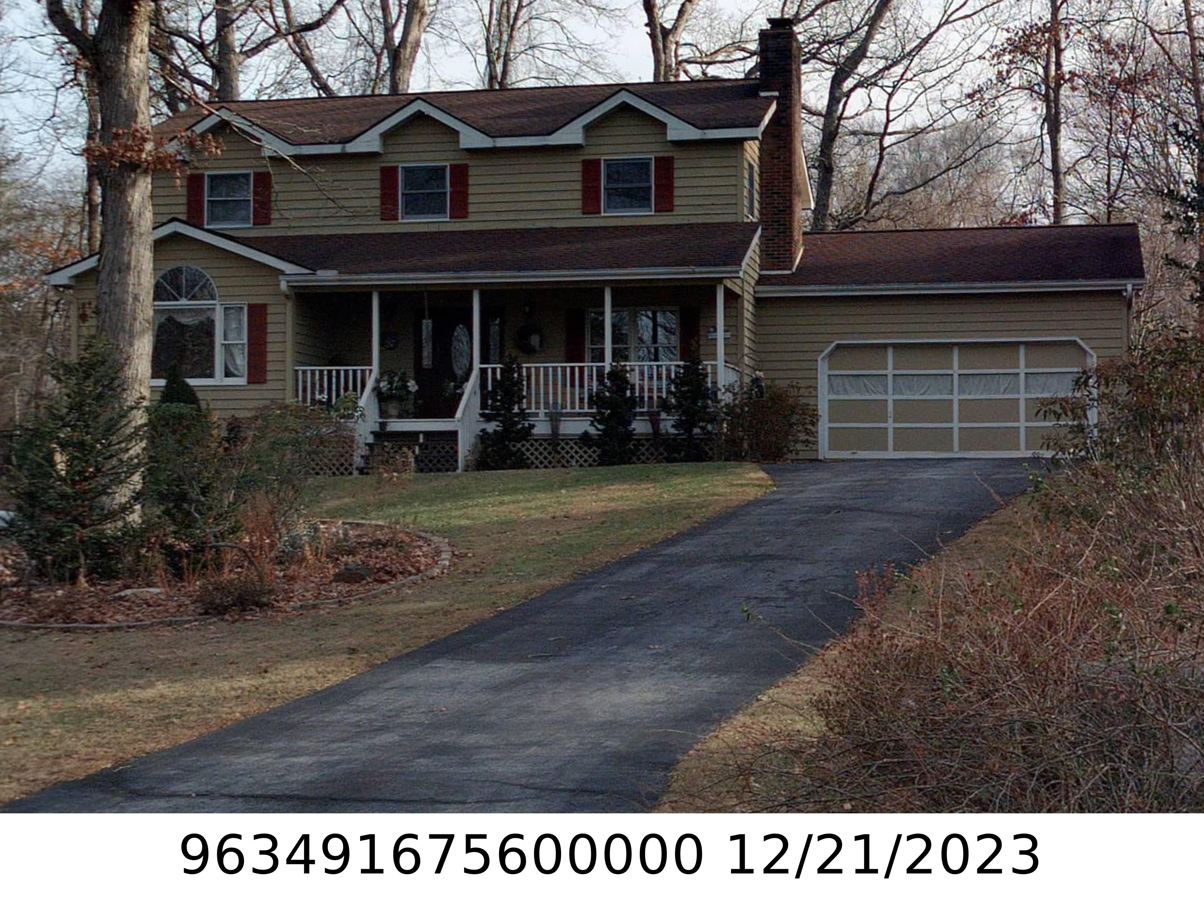A picture of the property located at 8 SABRINA DR, ARDEN NC 28704.