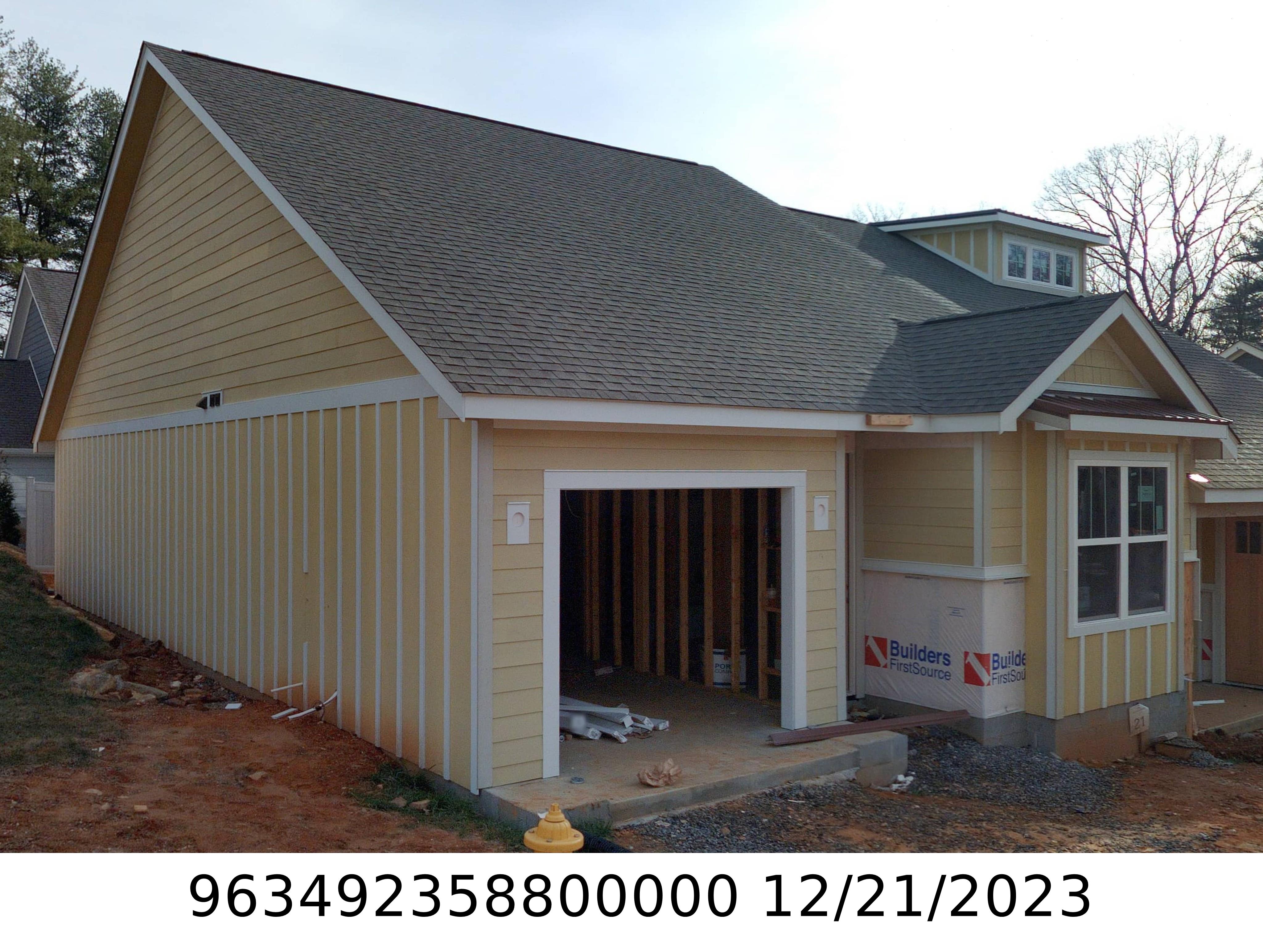 A picture of the property located at 9 HEARTLEAF CIR, ARDEN NC 28704.