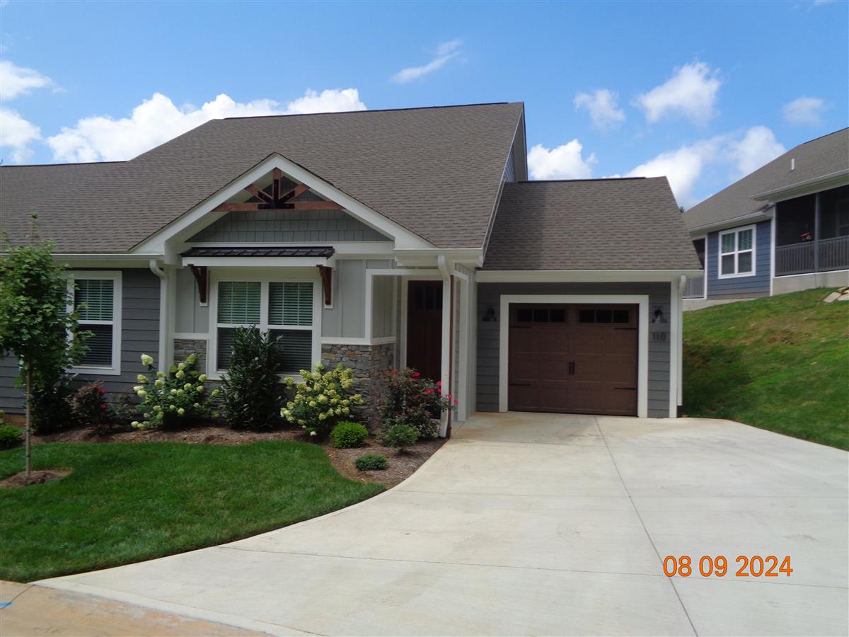 A picture of the property located at 110 CORALROOT LN, ARDEN NC 28704.