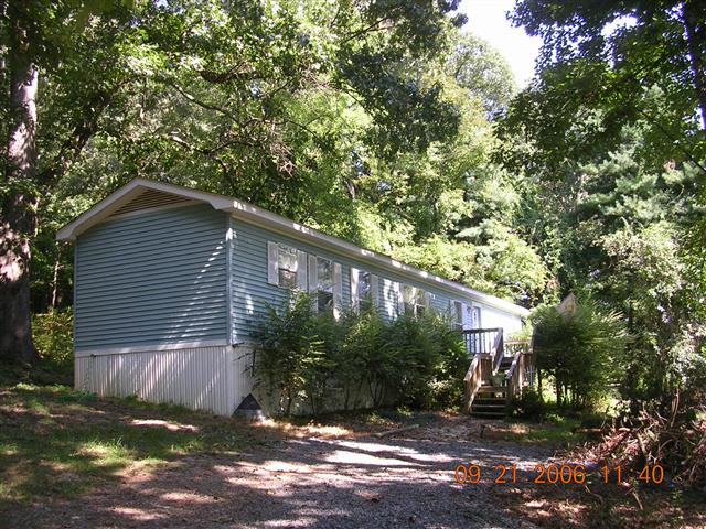 A picture of the property located at 215 LEDBETTER RD UNINCORPORATED.