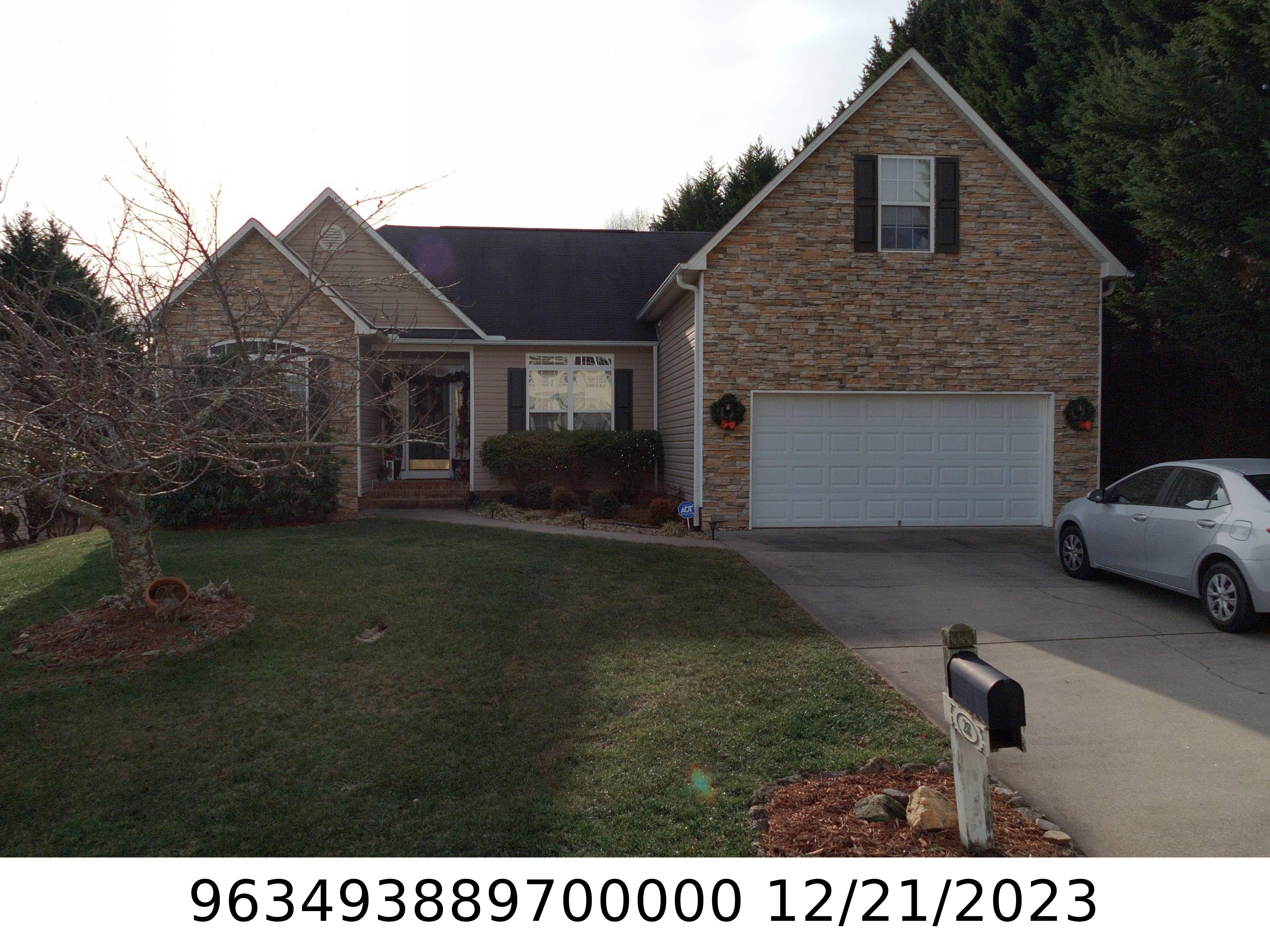 A picture of the property located at 28 YORKTOWN CIR, ARDEN NC 28704.
