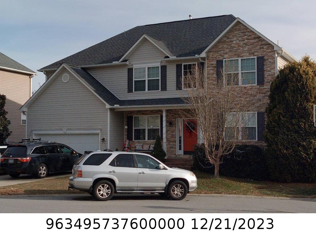 A picture of the property located at 8 DANSFORD LN, ARDEN NC 28704.