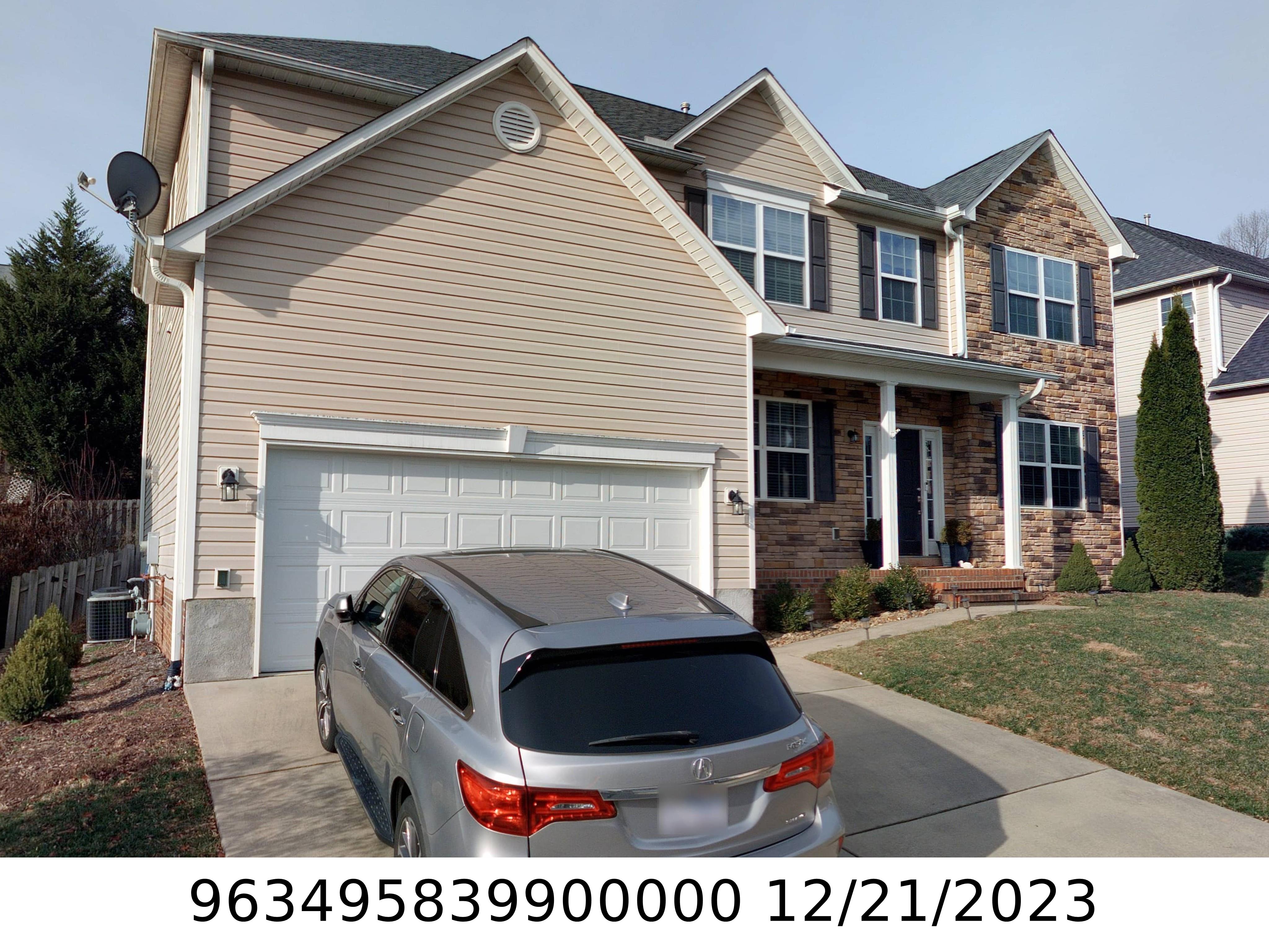 A picture of the property located at 7 STONEBURY DR, ARDEN NC 28704.
