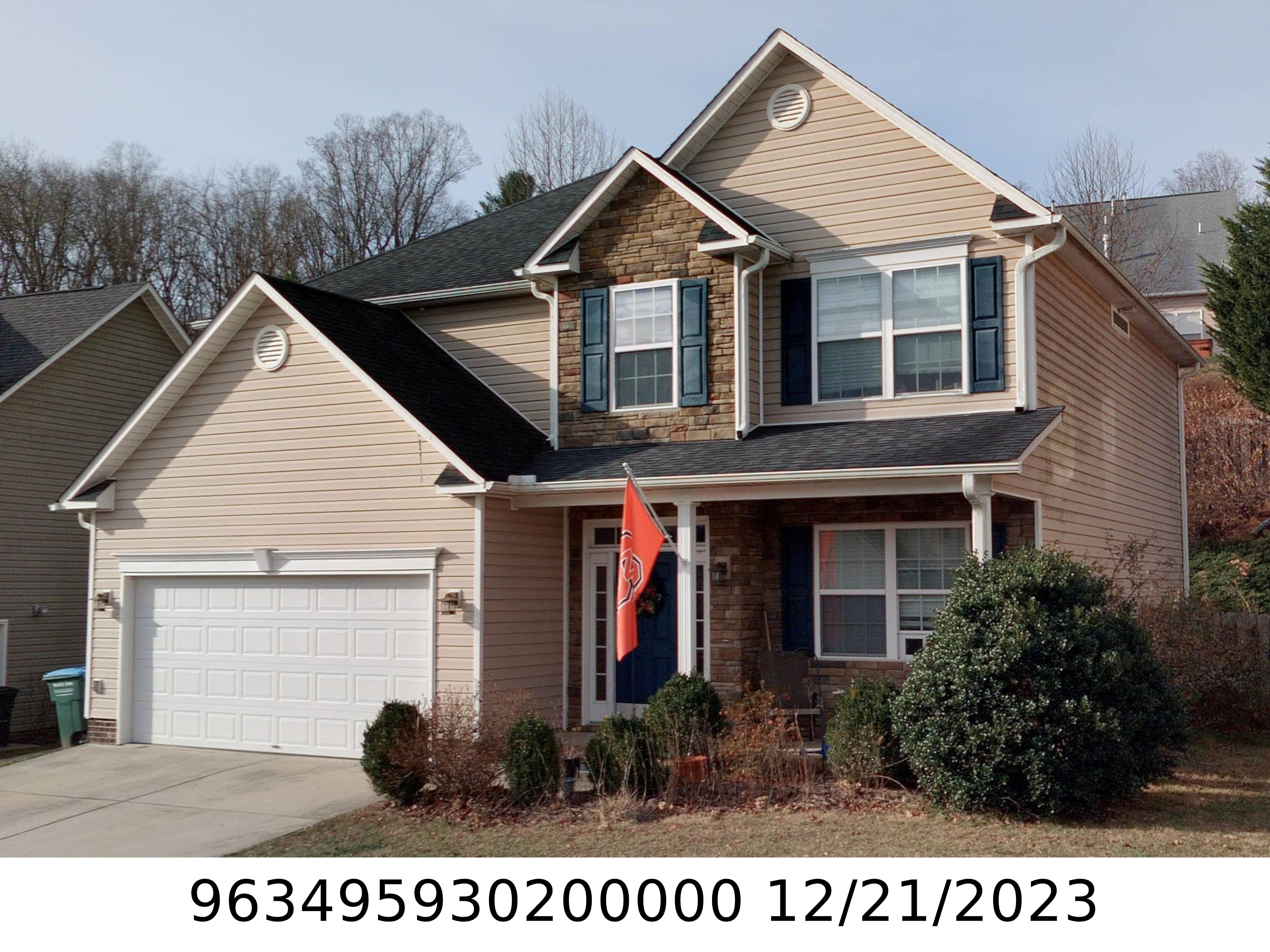 A picture of the property located at 11 STONEBURY DR, ARDEN NC 28704.