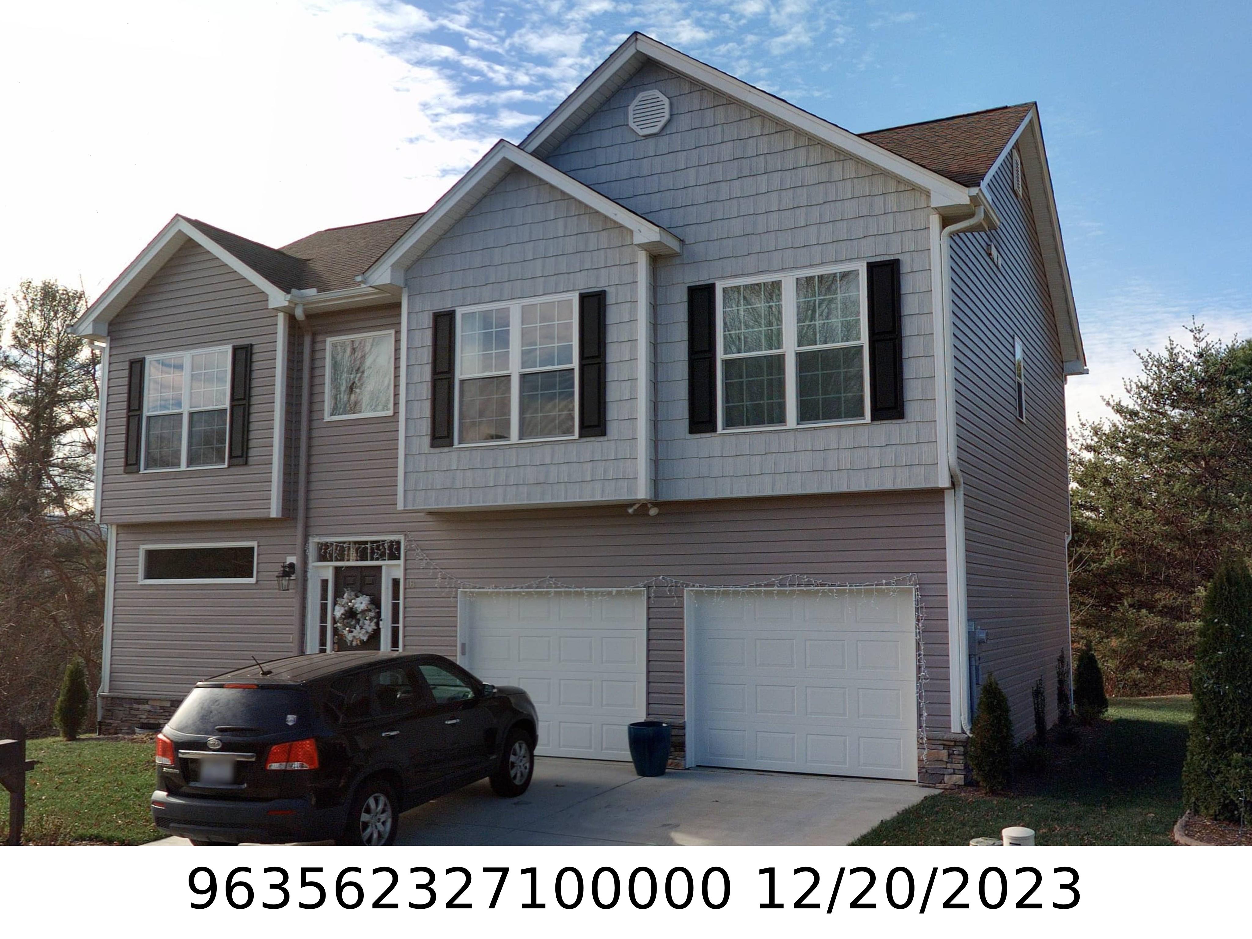 A picture of the property located at 18 DRIFTSTONE CIR, ARDEN NC 28704.