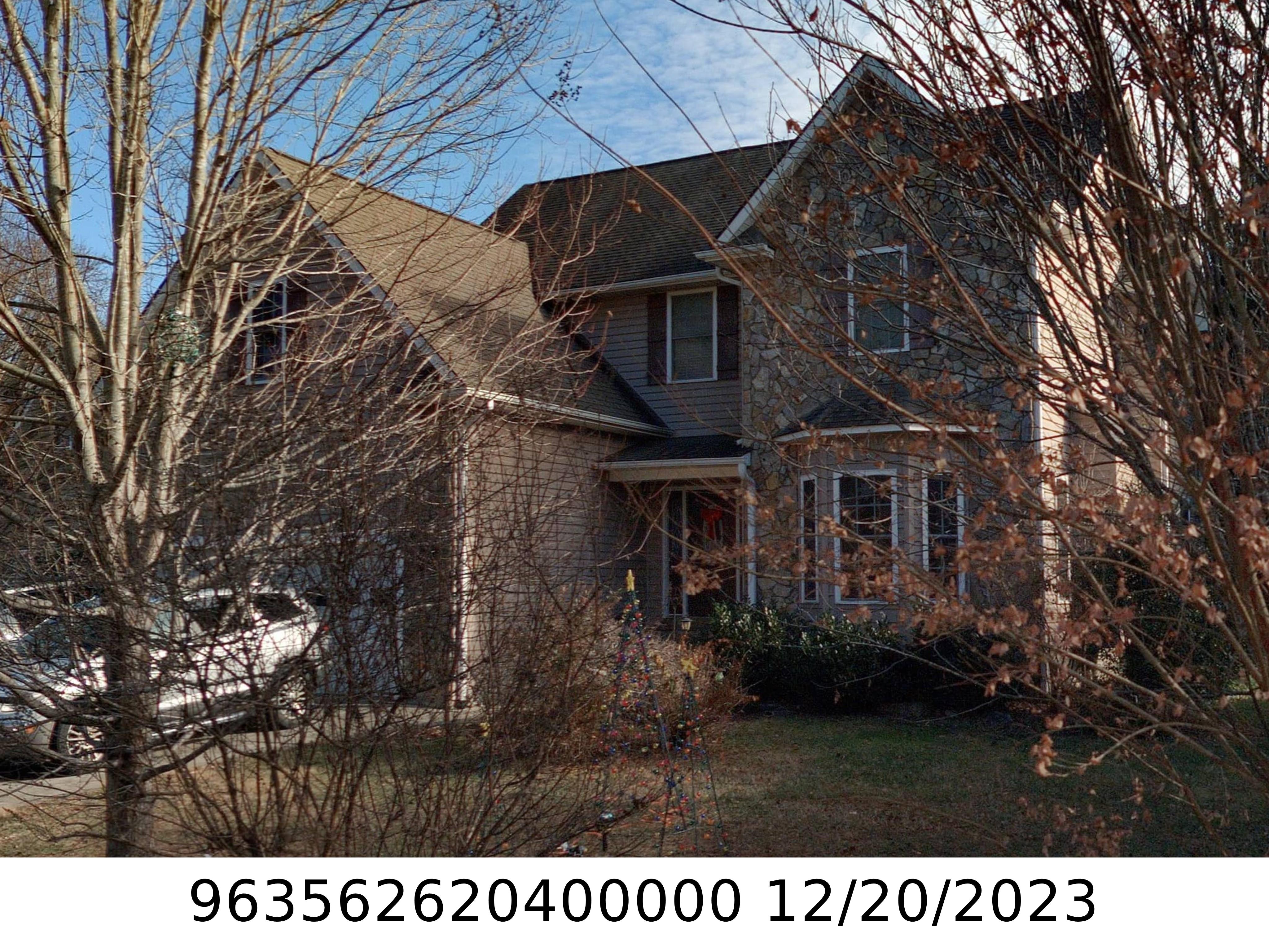A picture of the property located at 21 DRIFTSTONE CIR, ARDEN NC 28704.
