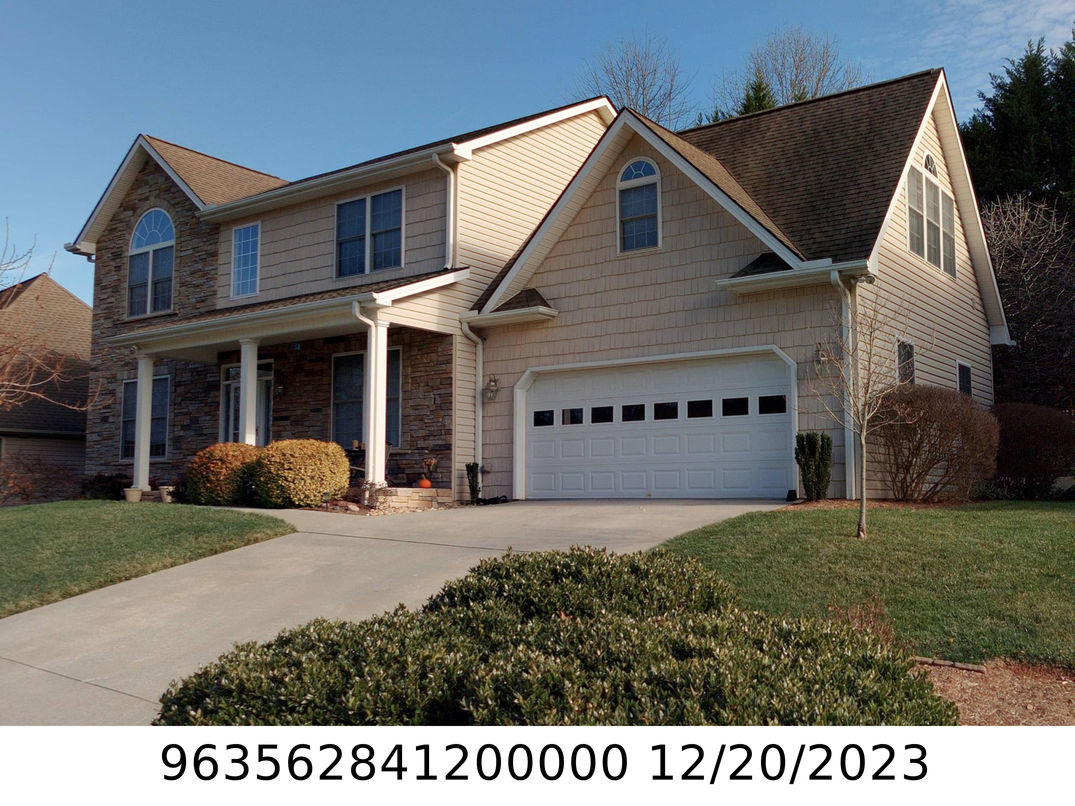 A picture of the property located at 35 DRIFTSTONE CIR, ARDEN NC 28704.