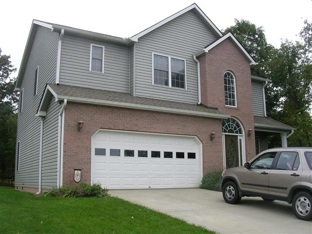 A picture of the property located at 90 DRIFTSTONE CIR, ARDEN NC 28704.