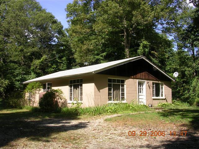 A picture of the property located at 16 KAY LOU LN, ARDEN NC 28704.