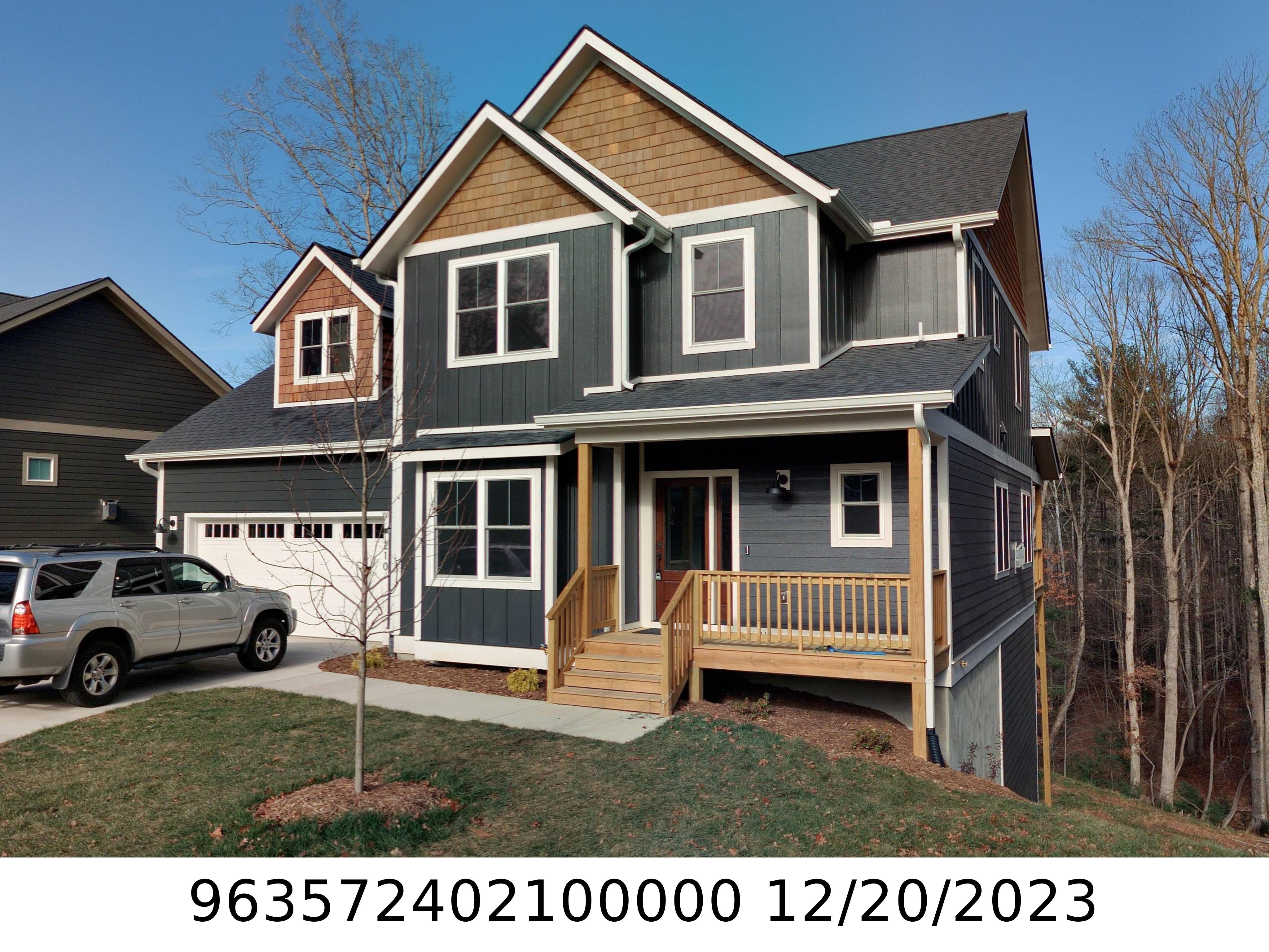 A picture of the property located at 210 WEYBRIDGE DR, ARDEN NC 28704.