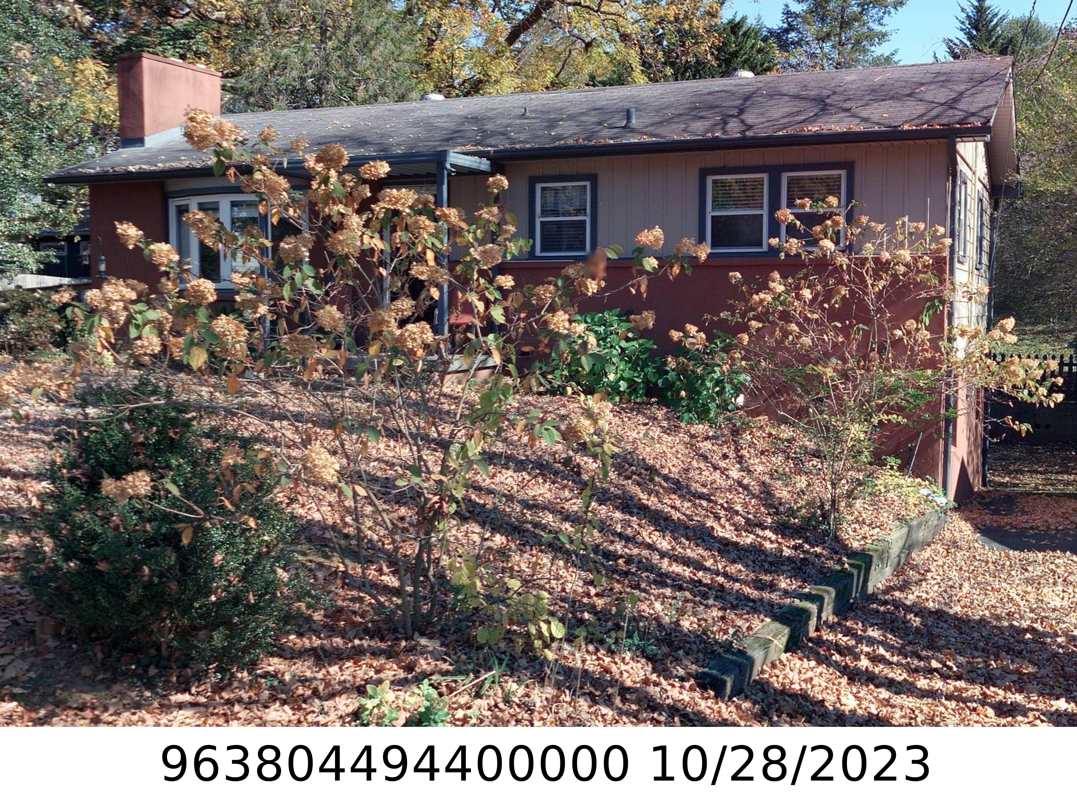 A picture of the property located at 42 LANVALE AVE, ASHEVILLE NC 28806.