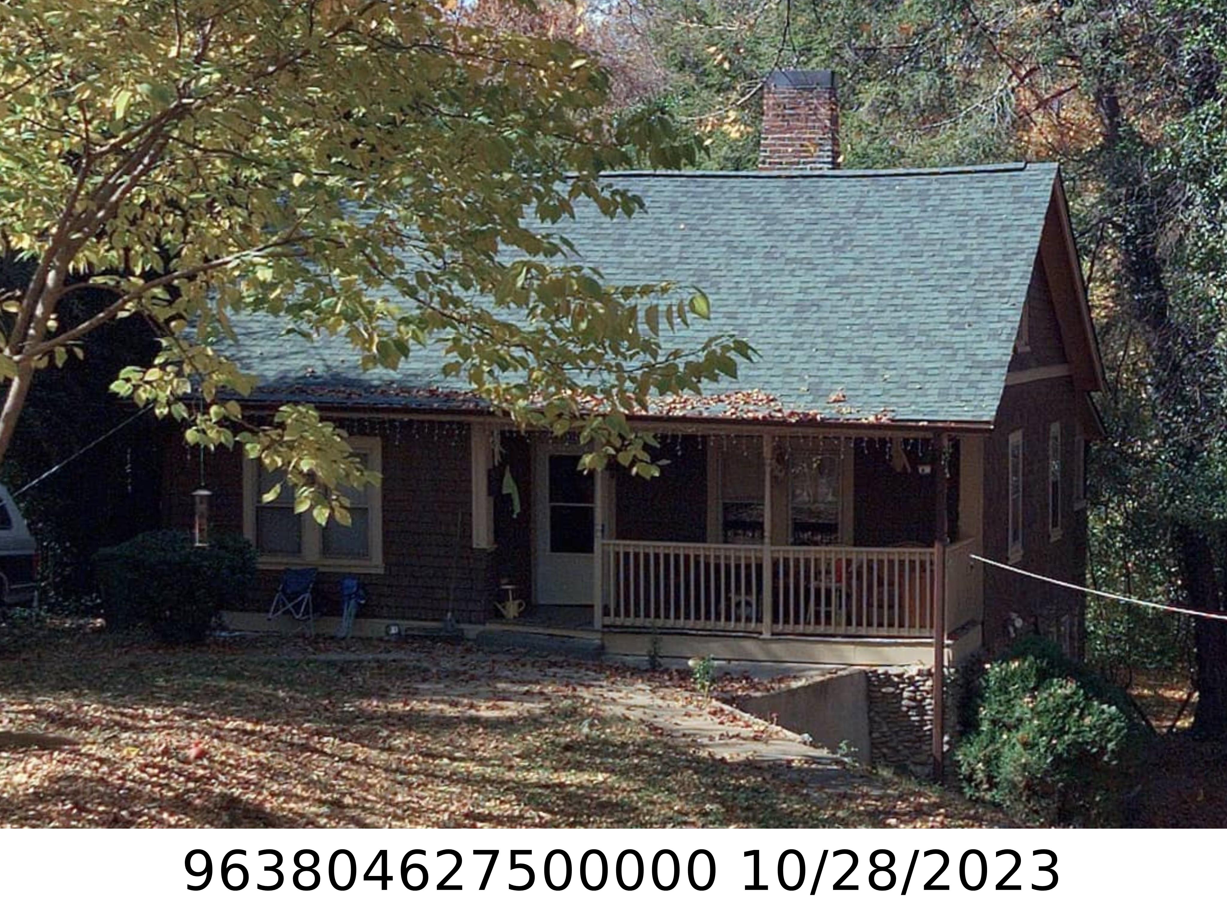 A picture of the property located at 55 MAPLE CRESCENT ST, ASHEVILLE NC 28806.