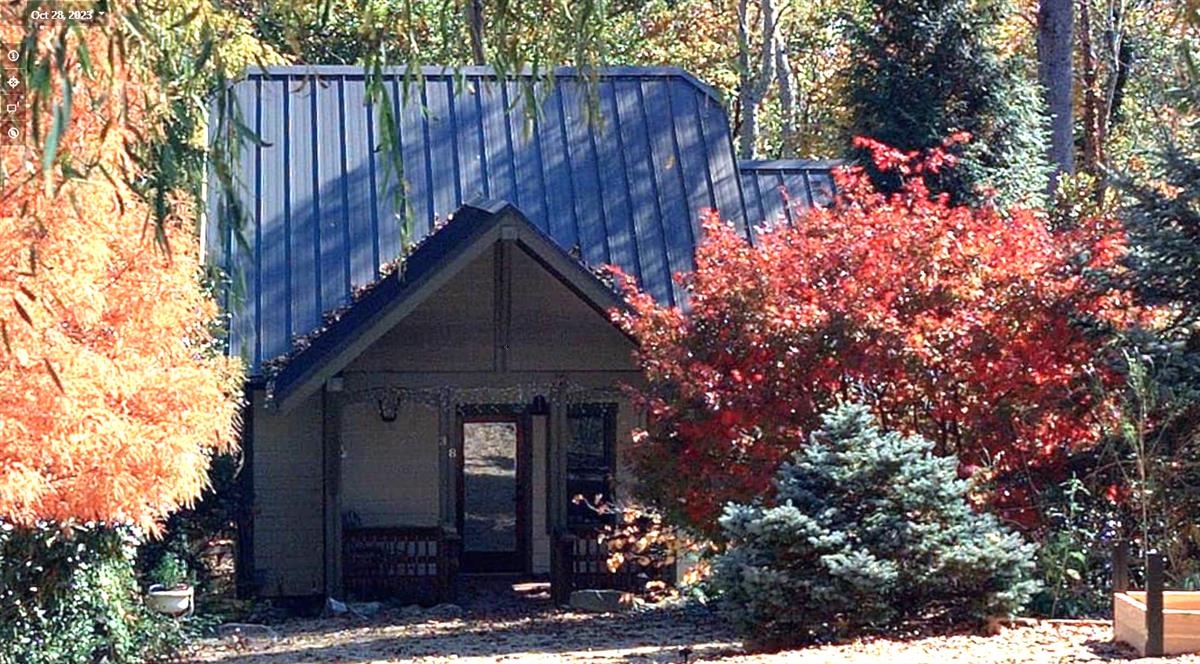 A picture of the property located at 38 SULPHUR SPRINGS RD, ASHEVILLE NC 28806.