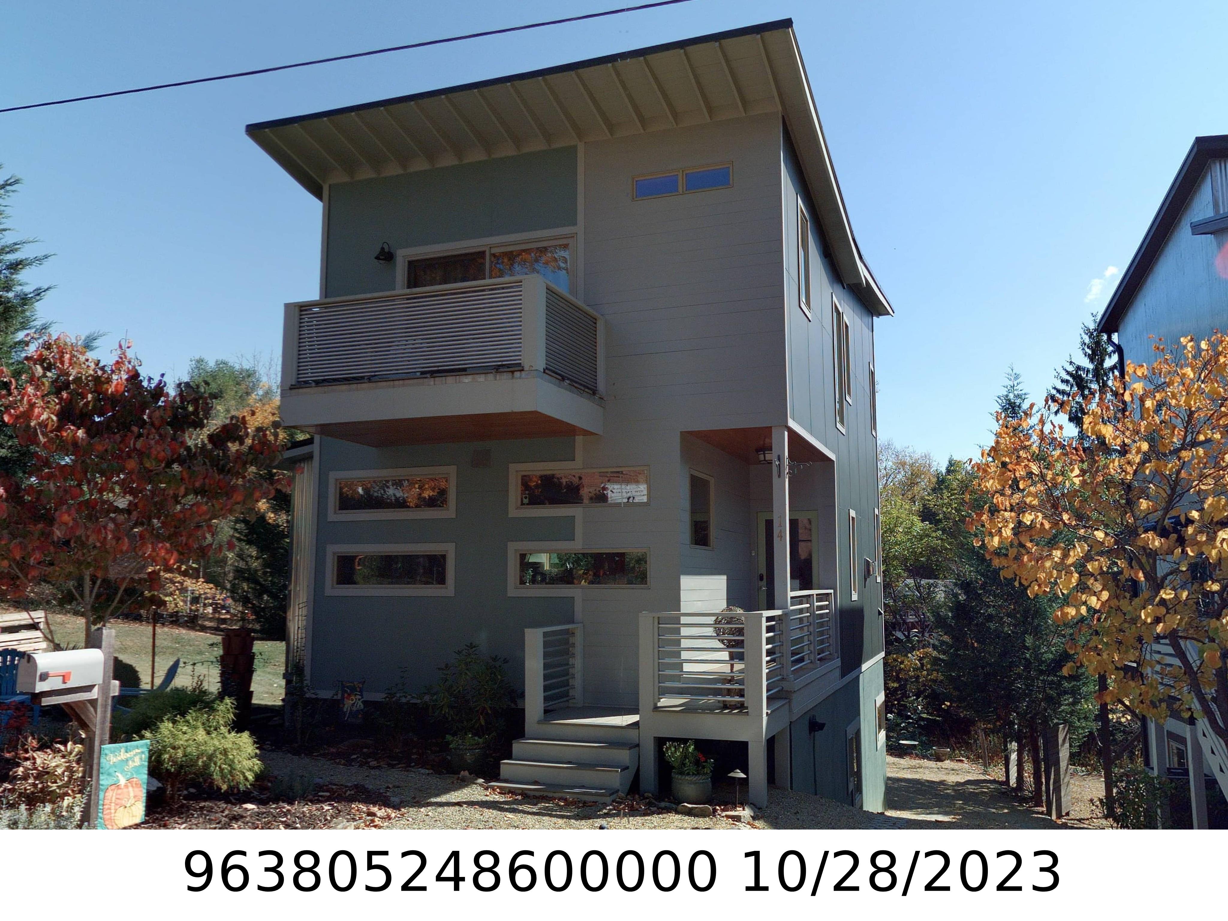 A picture of the property located at 14 SULPHUR SPRINGS RD, ASHEVILLE NC 28806.