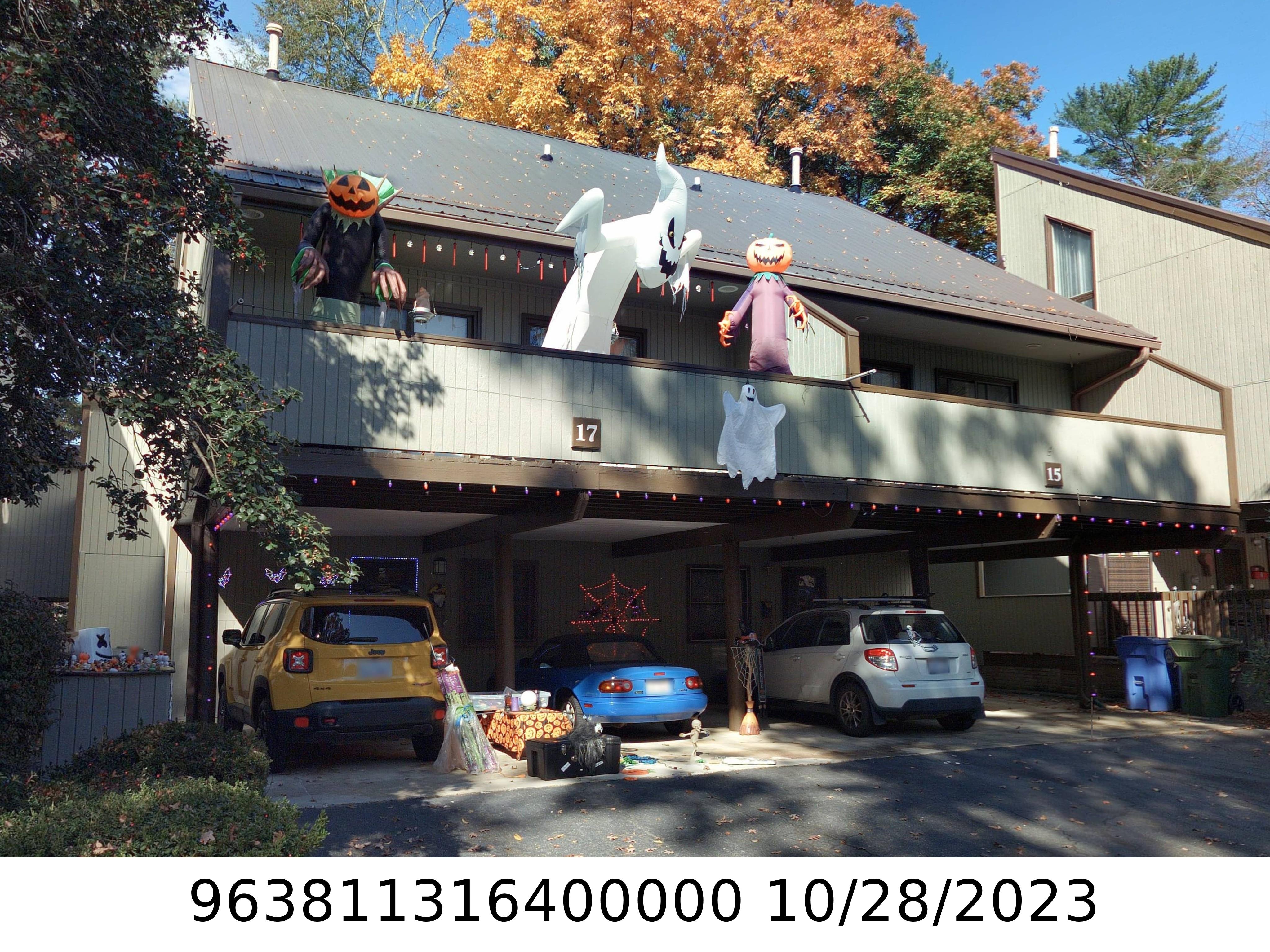 A picture of the property located at 11 MAPLE RIDGE LN, ASHEVILLE NC 28806.