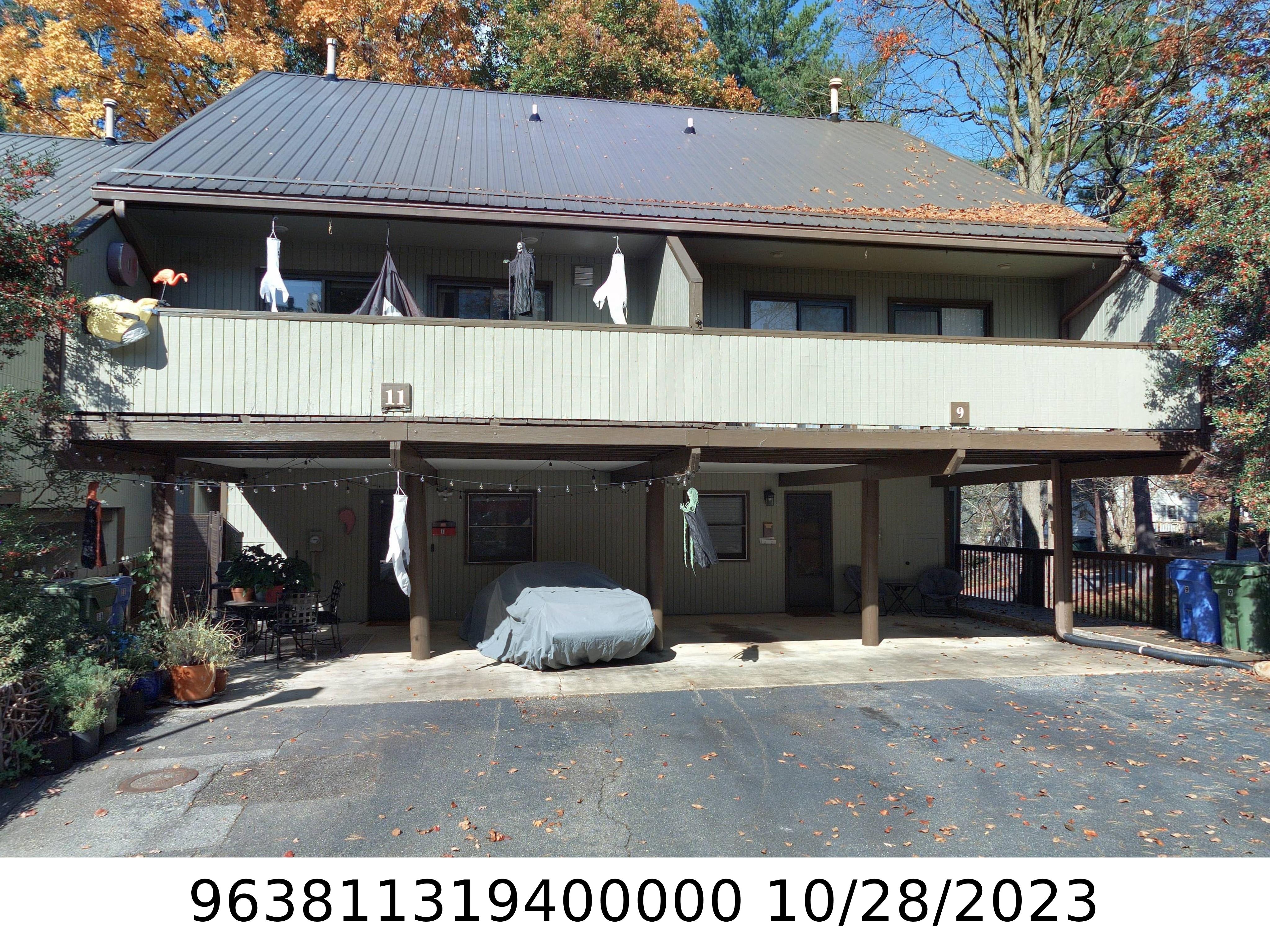 A picture of the property located at 9 MAPLE RIDGE LN, ASHEVILLE NC 28806.