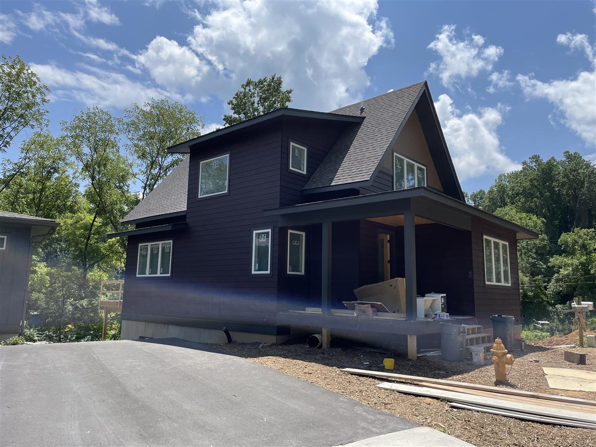 A picture of the property located at 13 ORRINEL WAY, ASHEVILLE NC 28806.