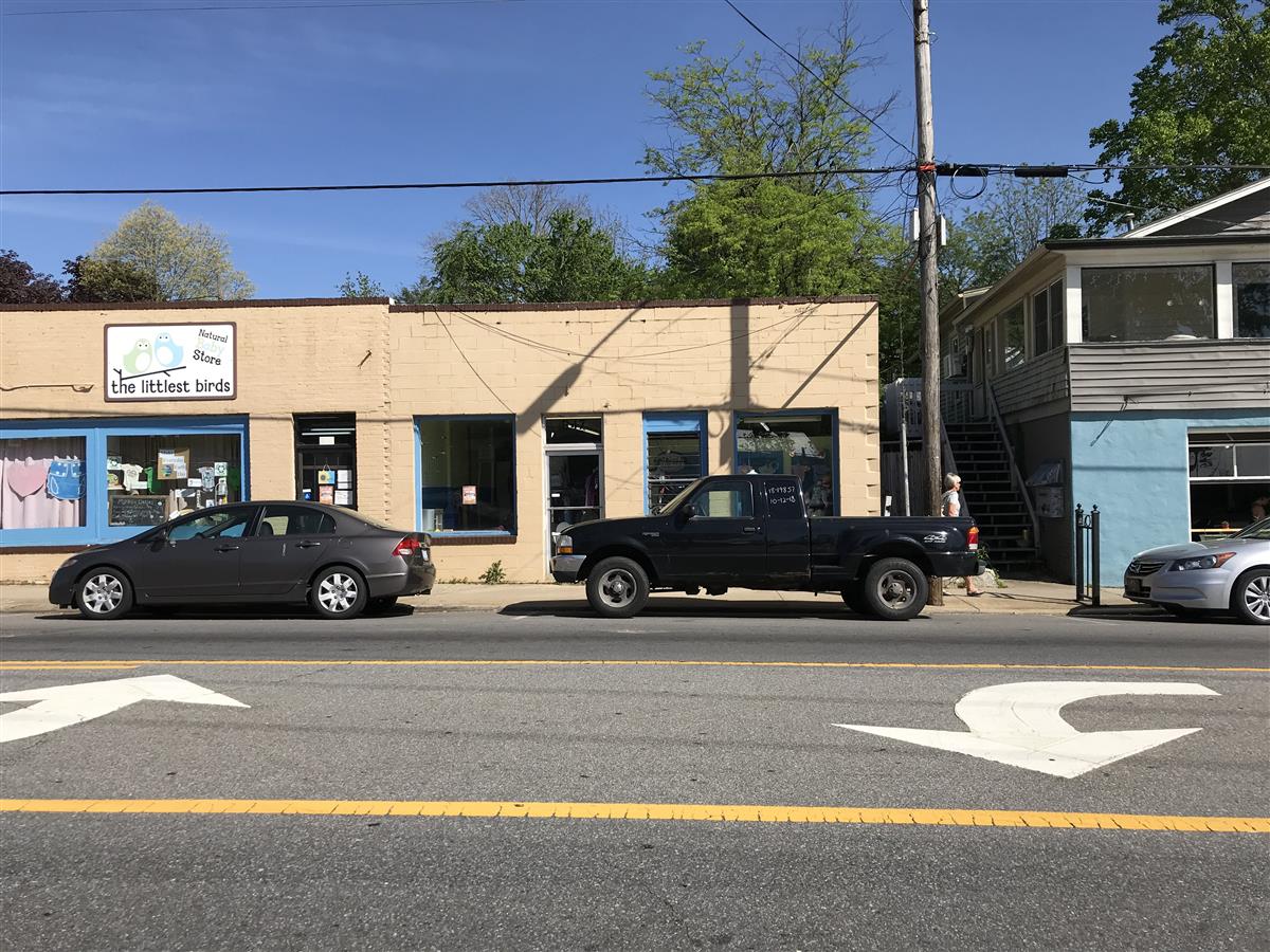 A picture of the property located at 647 HAYWOOD RD, ASHEVILLE NC 28806.