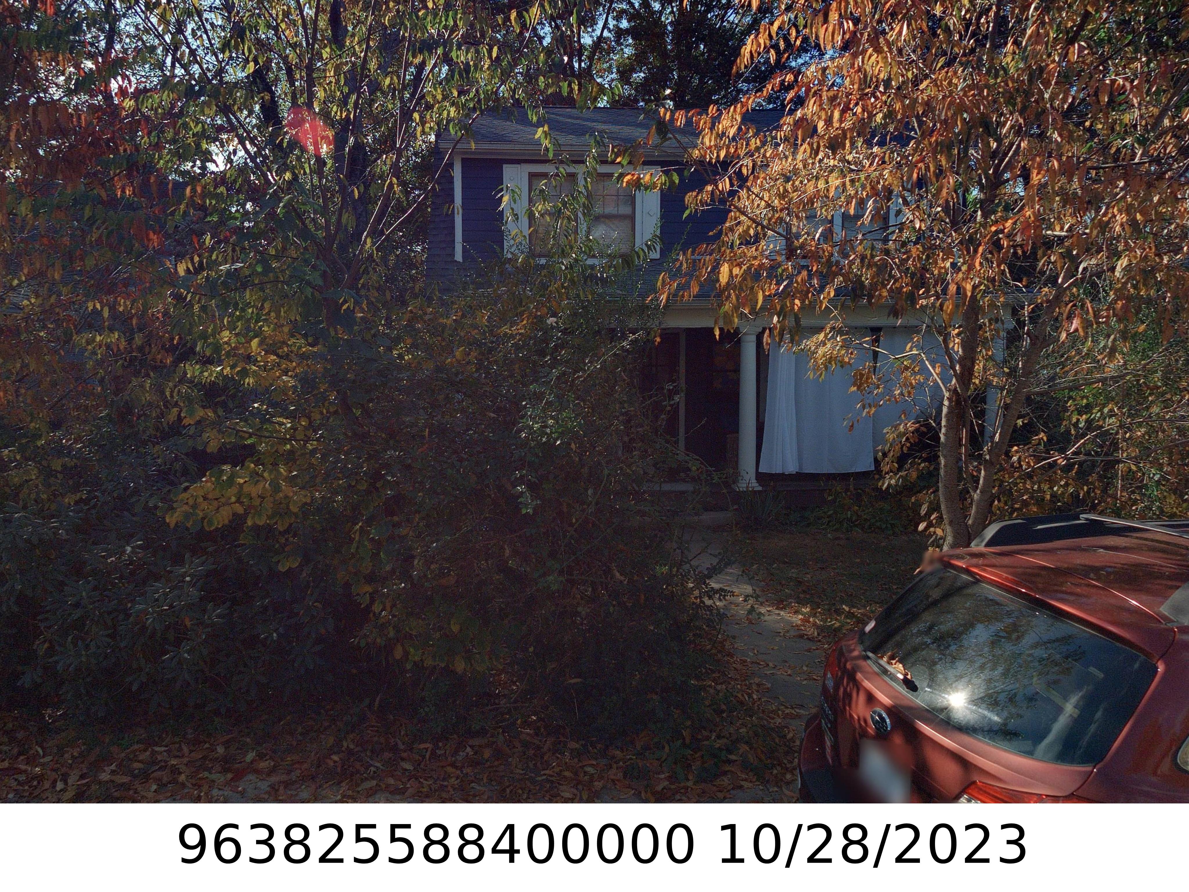 A picture of the property located at 197 BRUCEMONT CIR, ASHEVILLE NC 28806.