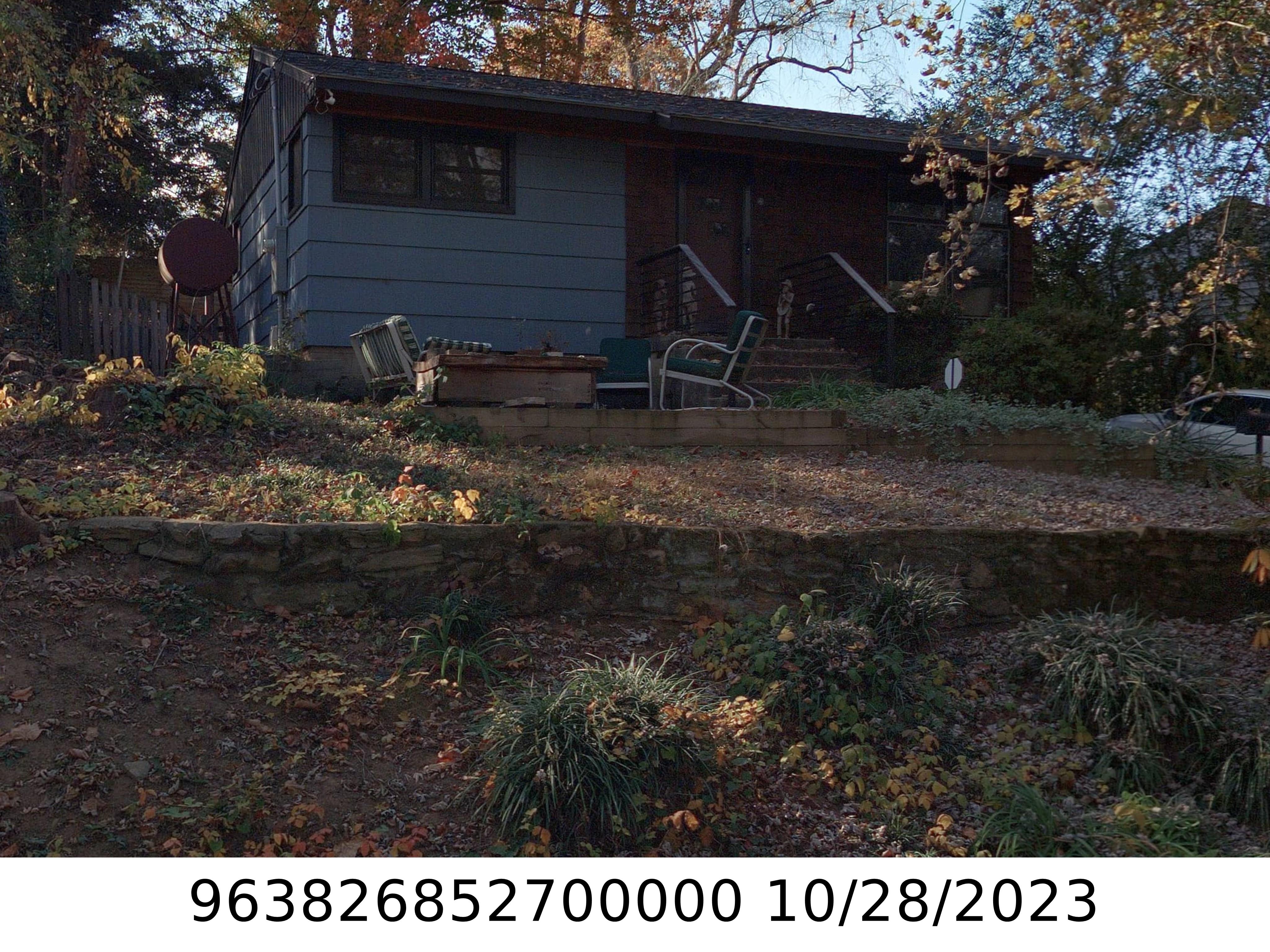 A picture of the property located at 96 BRUCEMONT CIR, ASHEVILLE NC 28806.