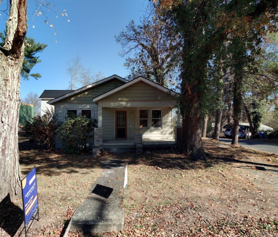 A picture of the property located at 335 HAZEL MILL RD, ASHEVILLE NC 28806.