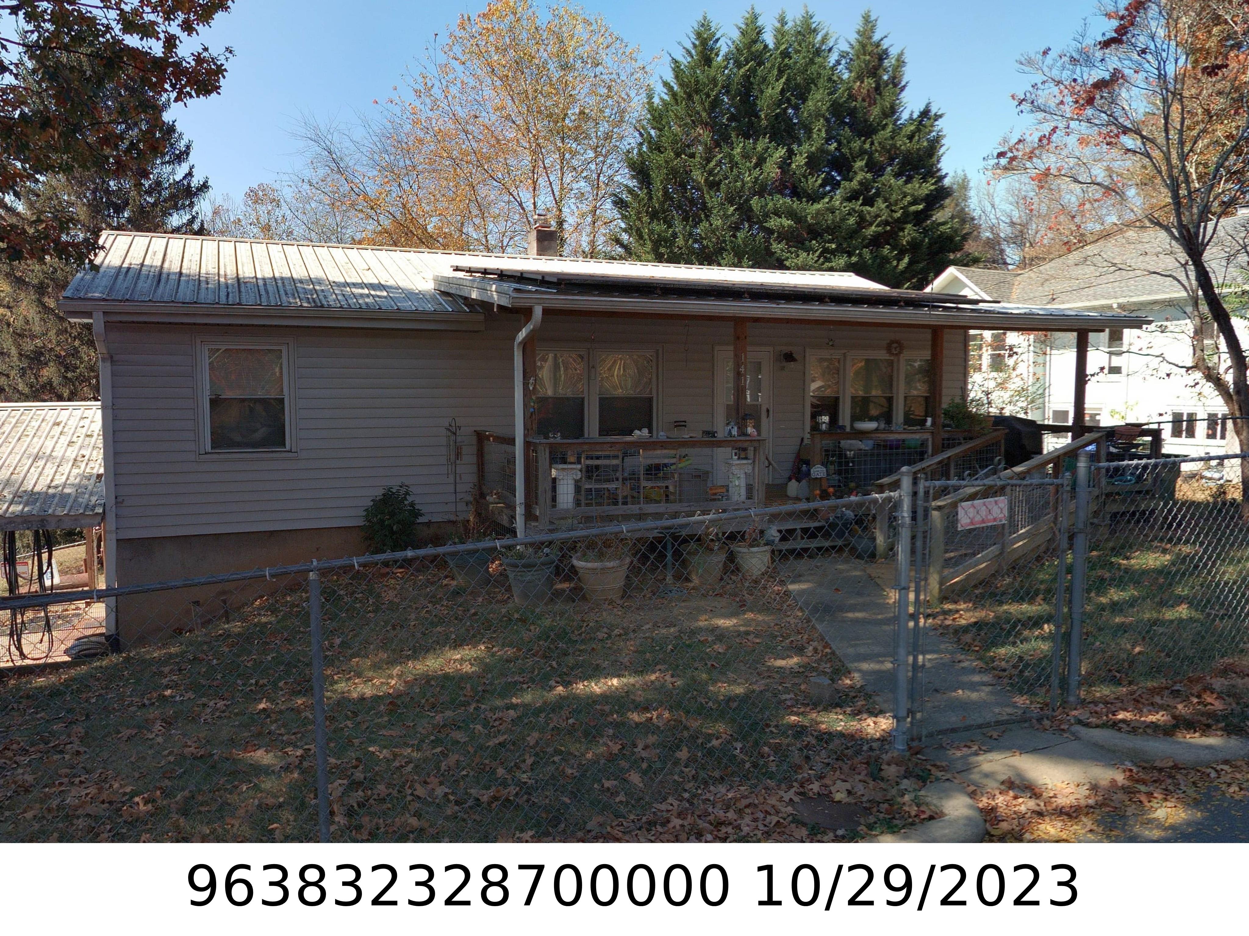A picture of the property located at 141 HUDSON ST, ASHEVILLE NC 28806.