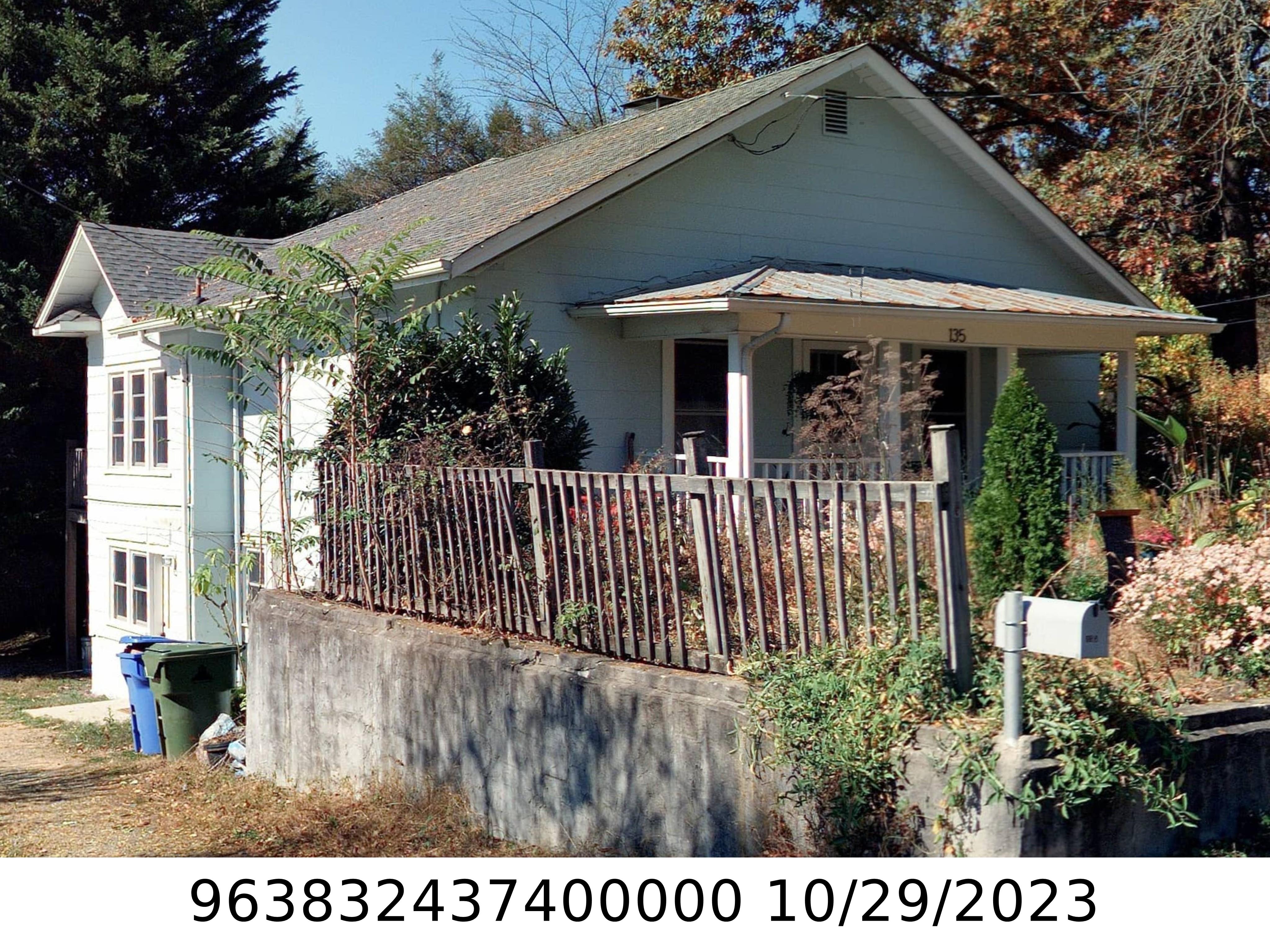 A picture of the property located at 135 HUDSON ST, ASHEVILLE NC 28806.