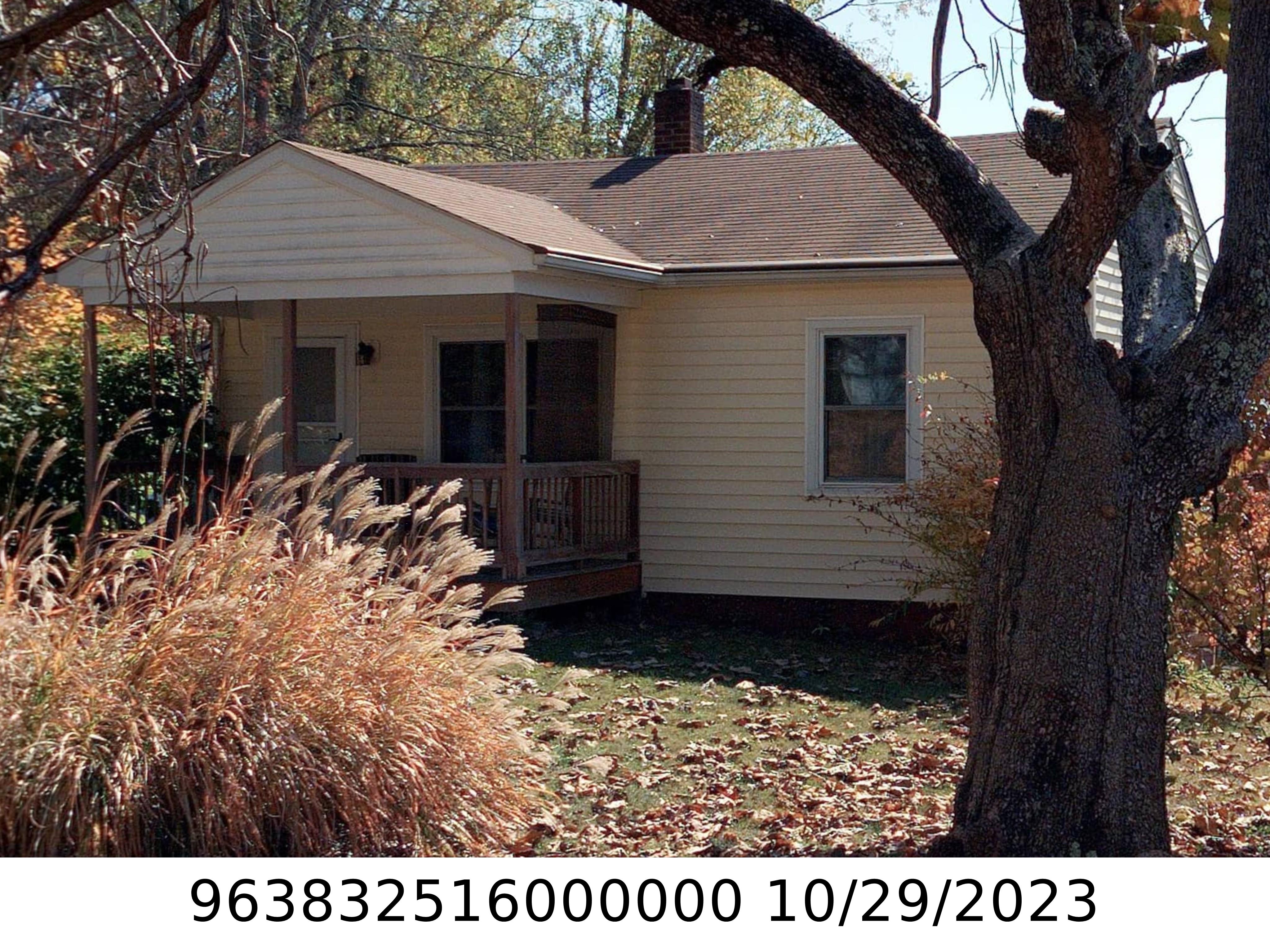 A picture of the property located at 3 W STEWART ST, ASHEVILLE NC 28806.