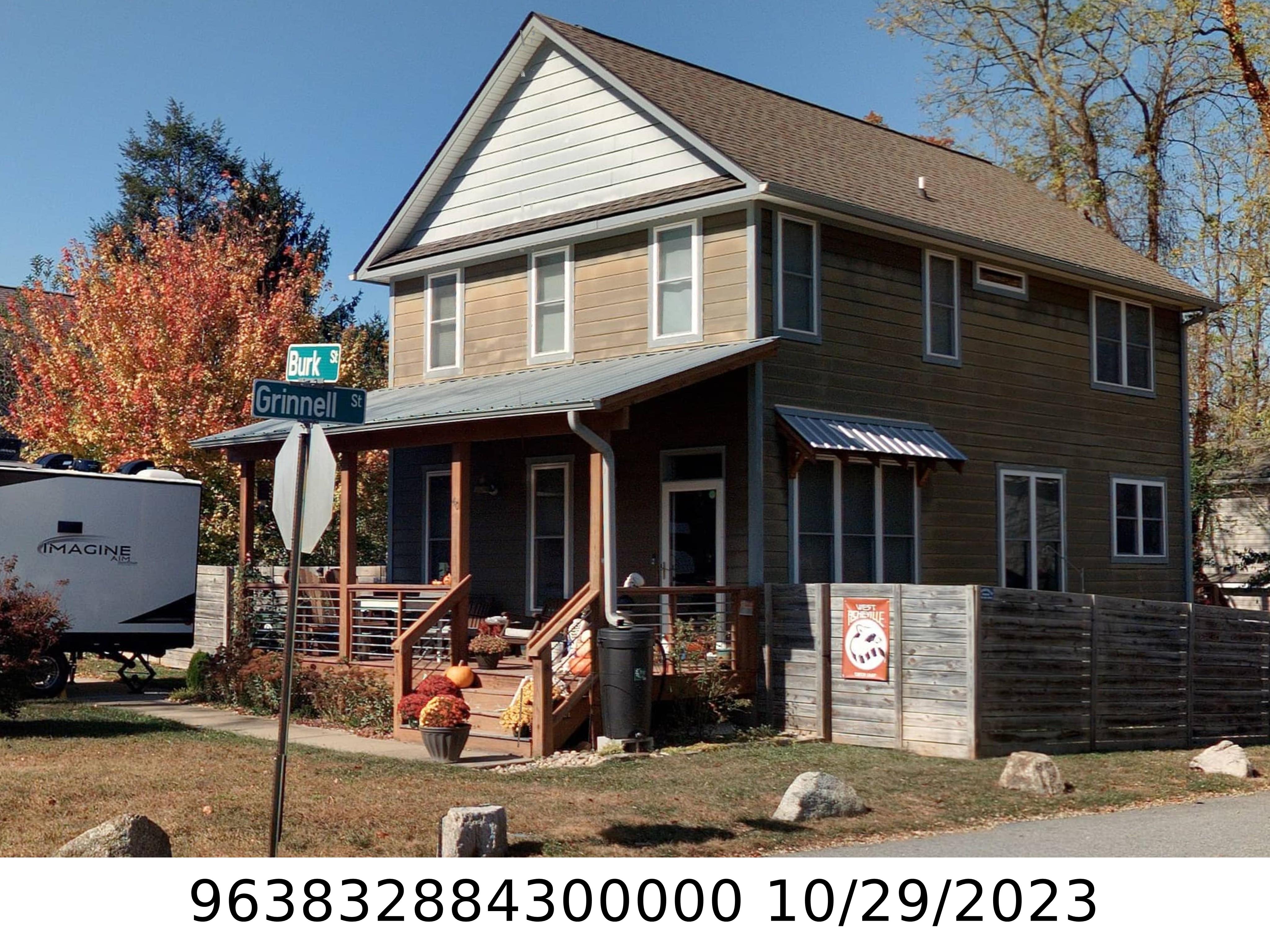 A picture of the property located at 40 BURK ST, ASHEVILLE NC 28806.
