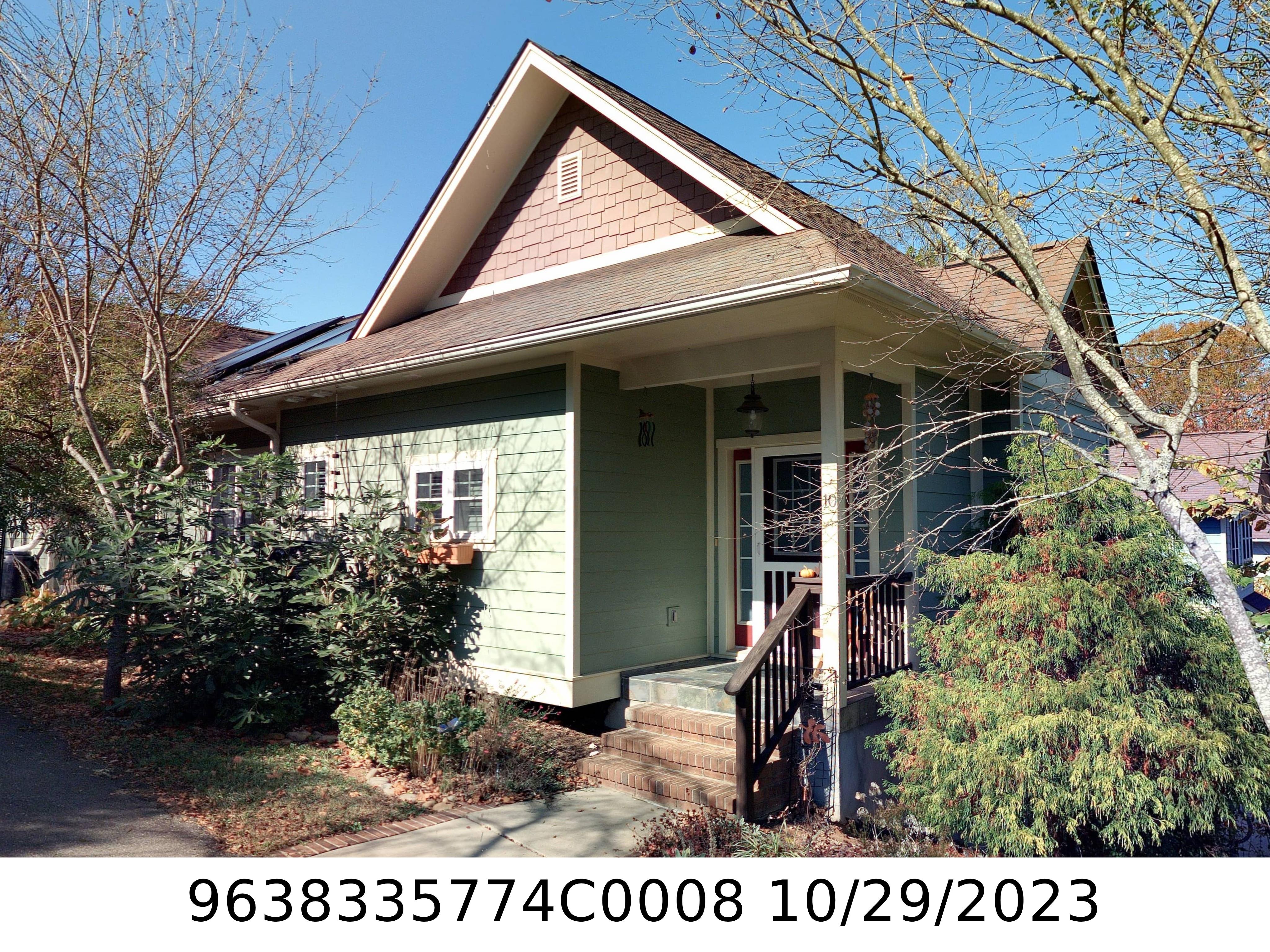 A picture of the property located at 17 SEVAN CT, ASHEVILLE NC 28806.