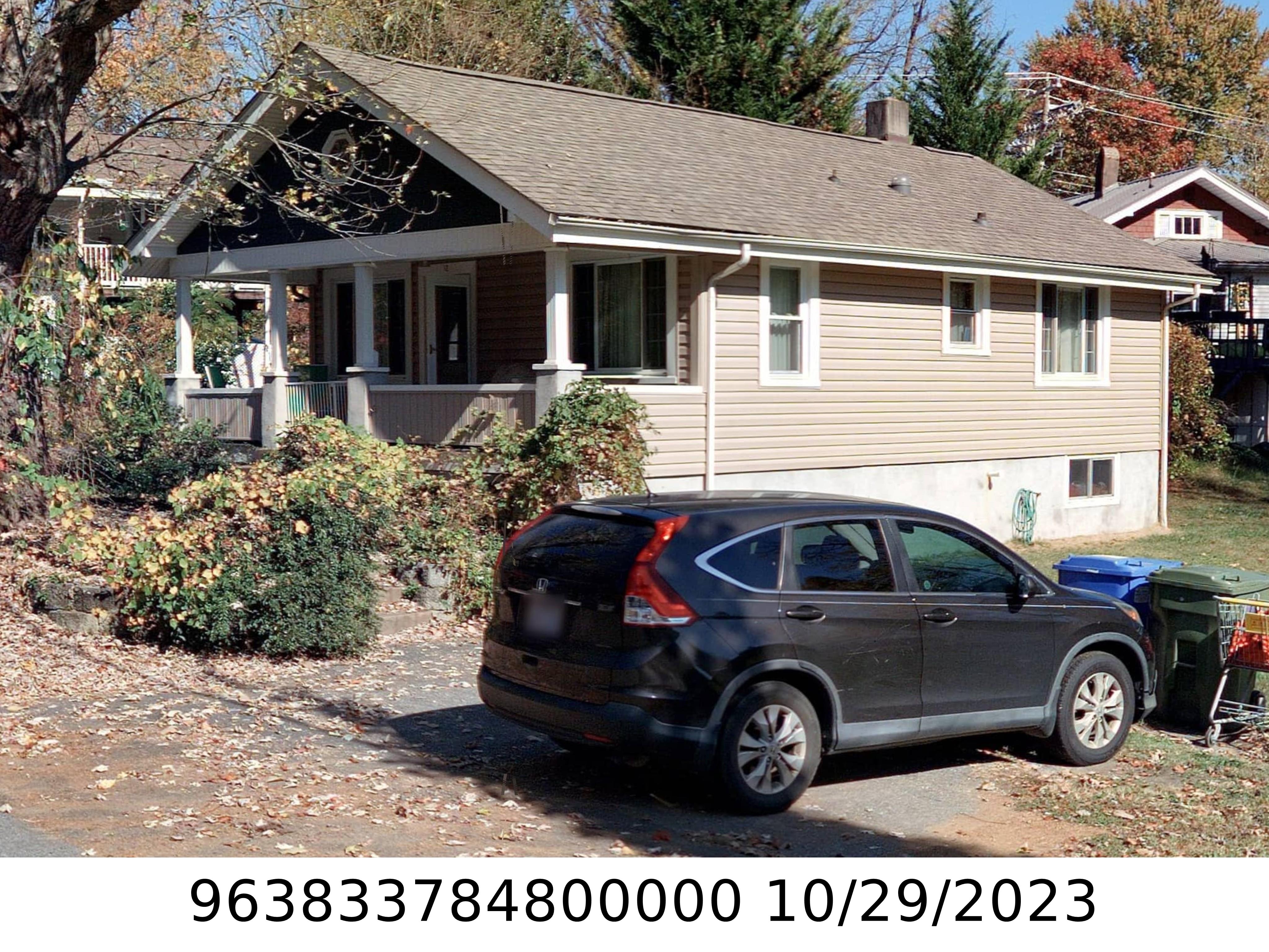 A picture of the property located at 12 HUDSON ST, ASHEVILLE NC 28806.