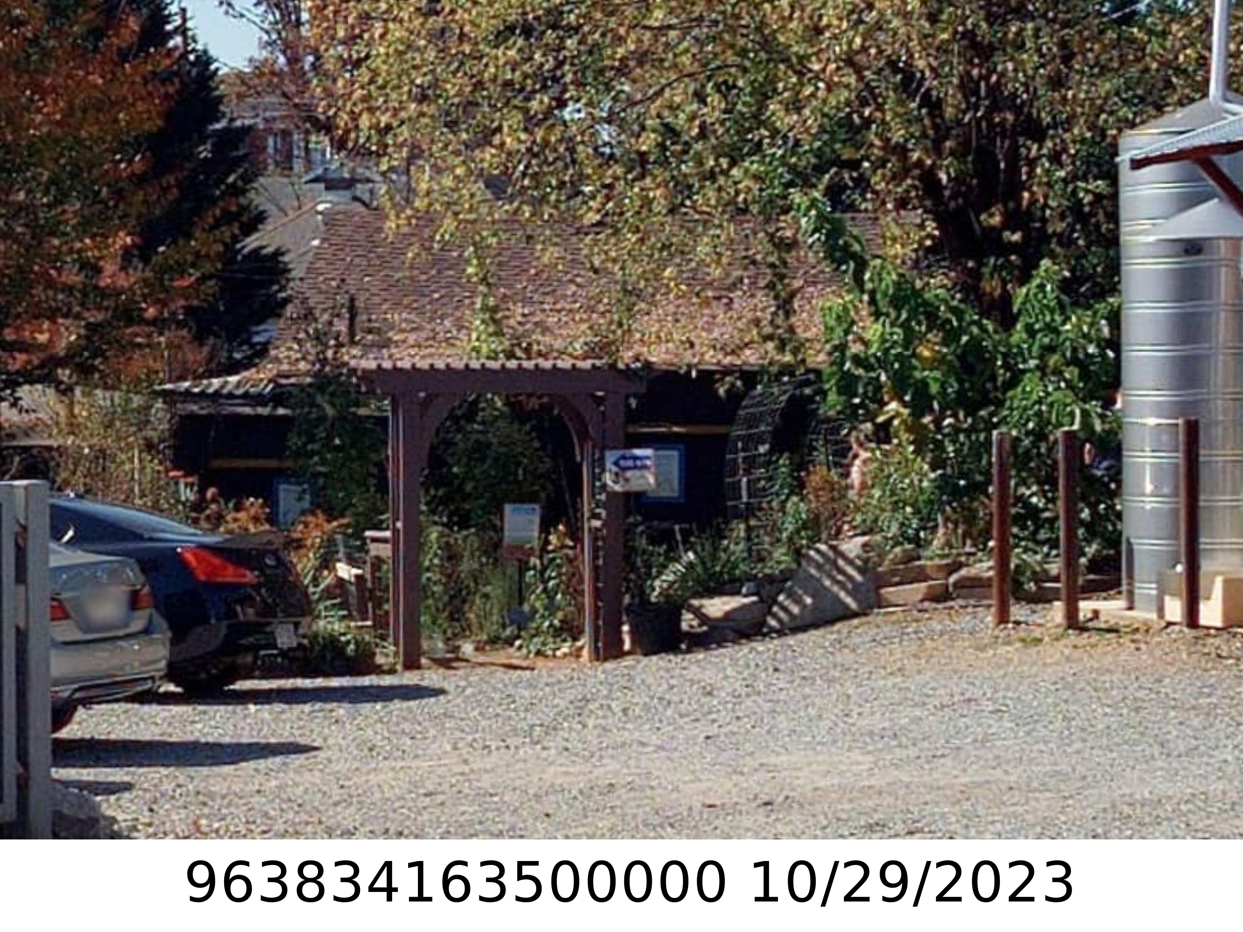 A picture of the property located at 6 LEITA LN, ASHEVILLE NC 28806.