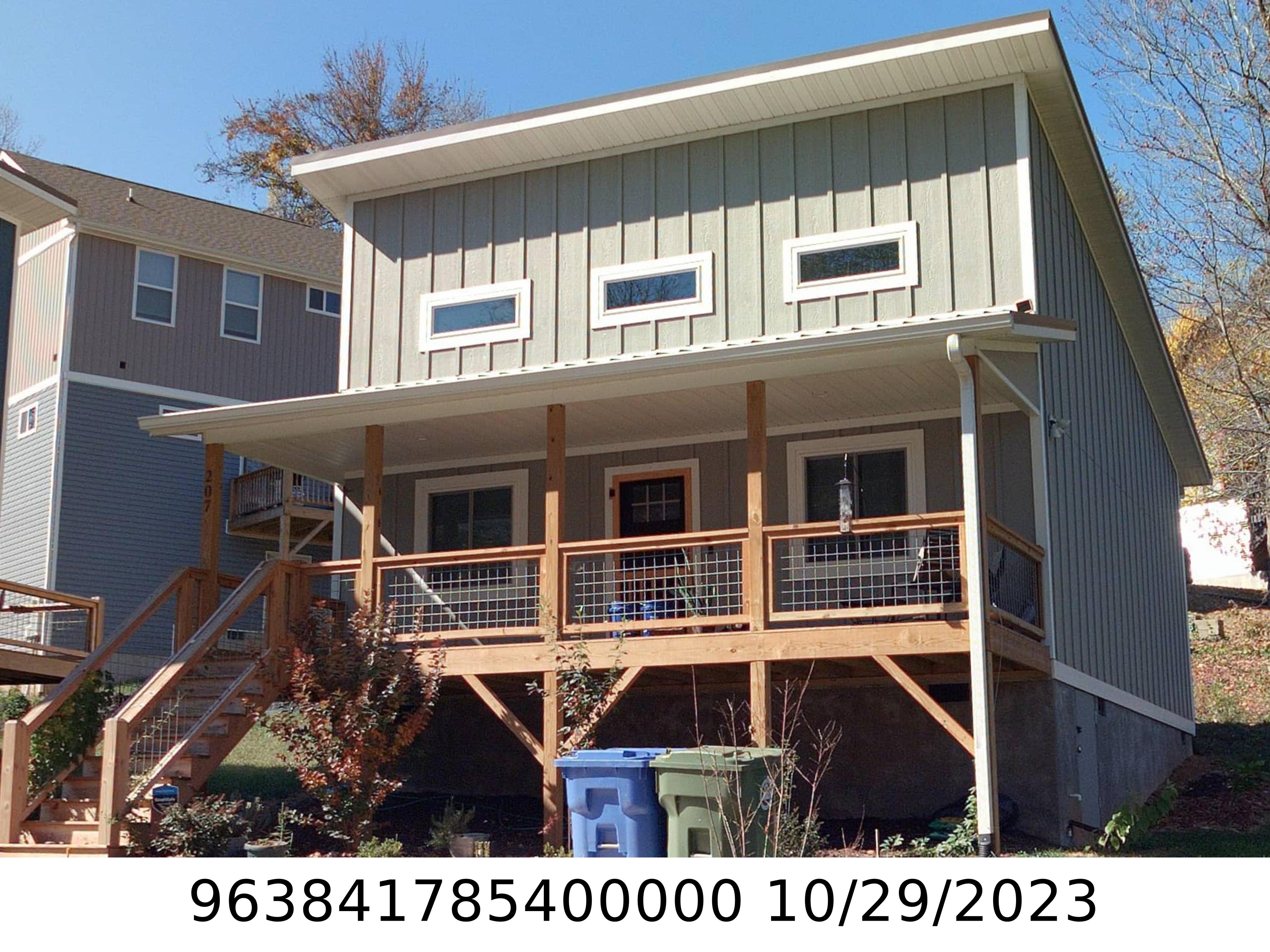 A picture of the property located at 207 HANOVER ST, ASHEVILLE NC 28806.