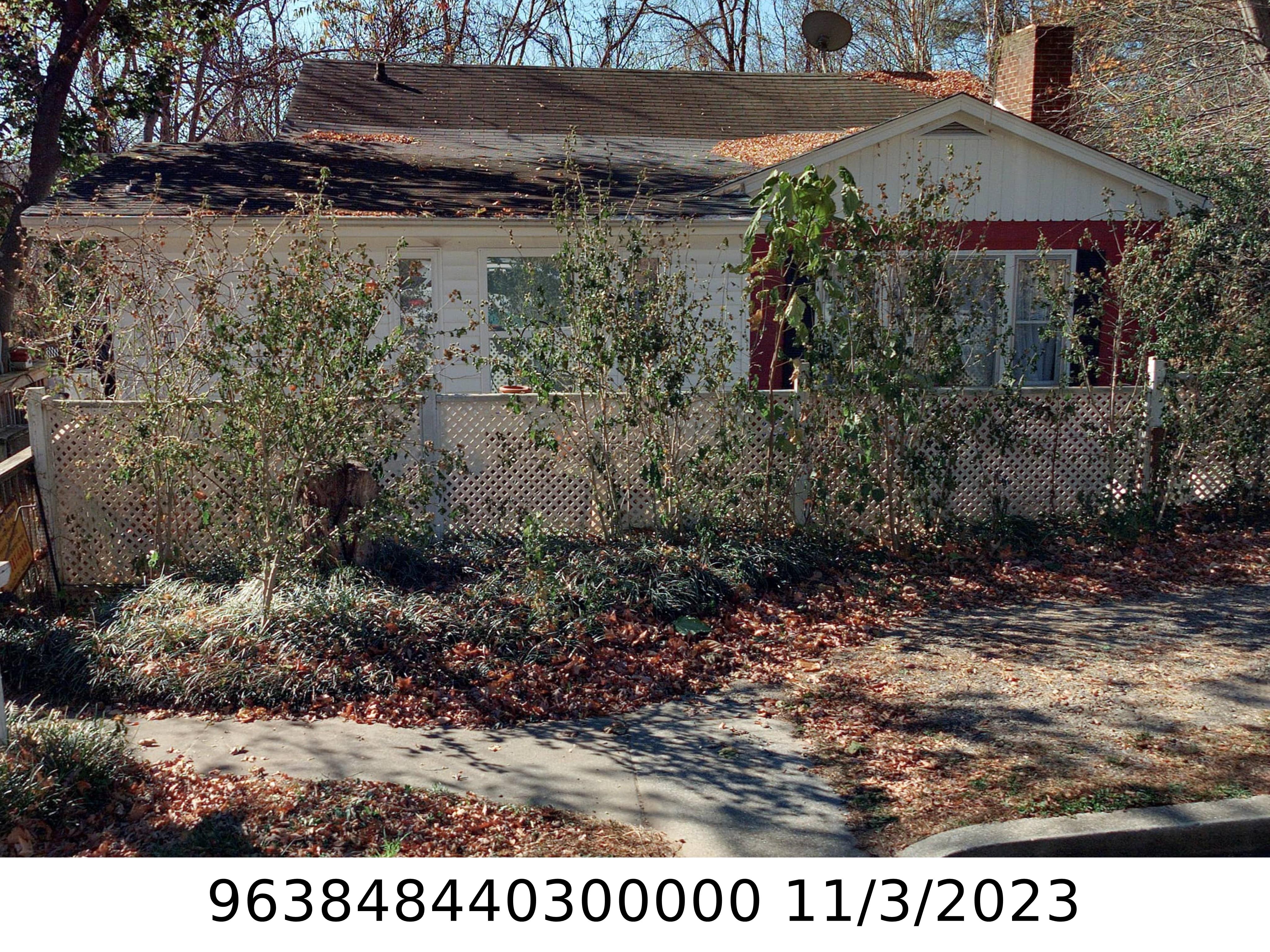 A picture of the property located at 226 HAZEL MILL RD, ASHEVILLE NC 28806.