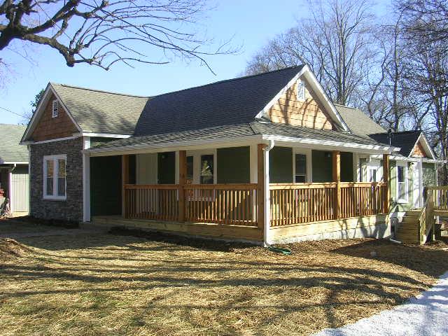 A picture of the property located at 114 ALABAMA AVE, ASHEVILLE NC 28806.