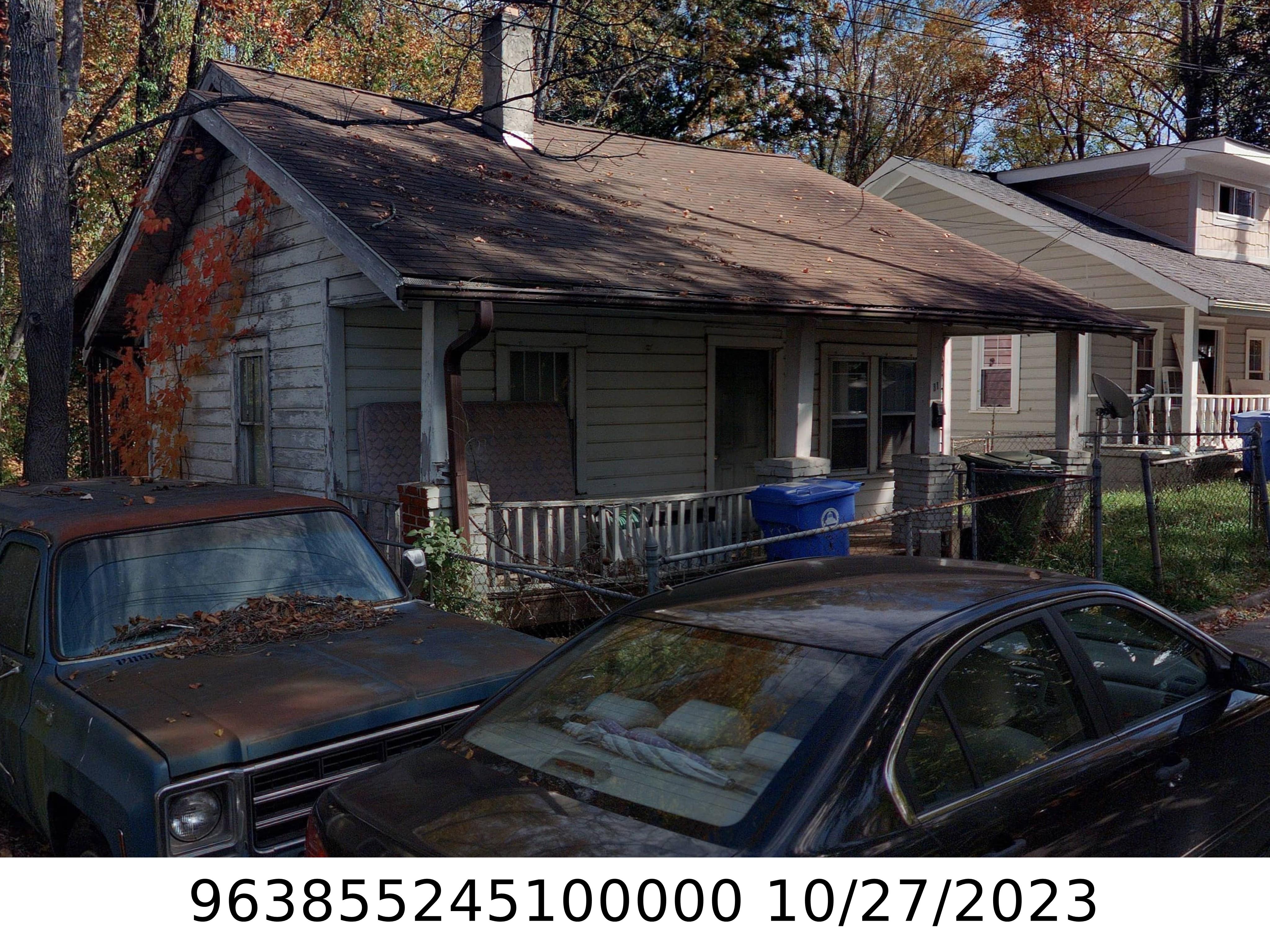 A picture of the property located at 81 ARGYLE LN, ASHEVILLE NC 28806.